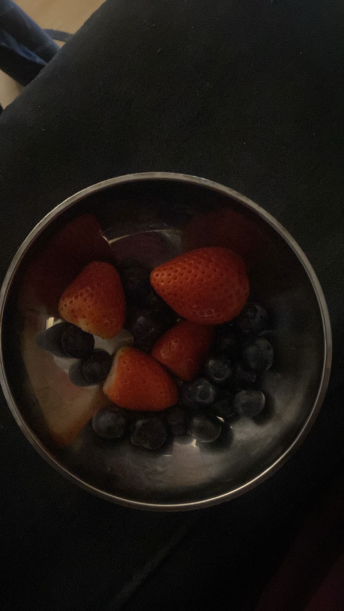 Frutas frescas en bol