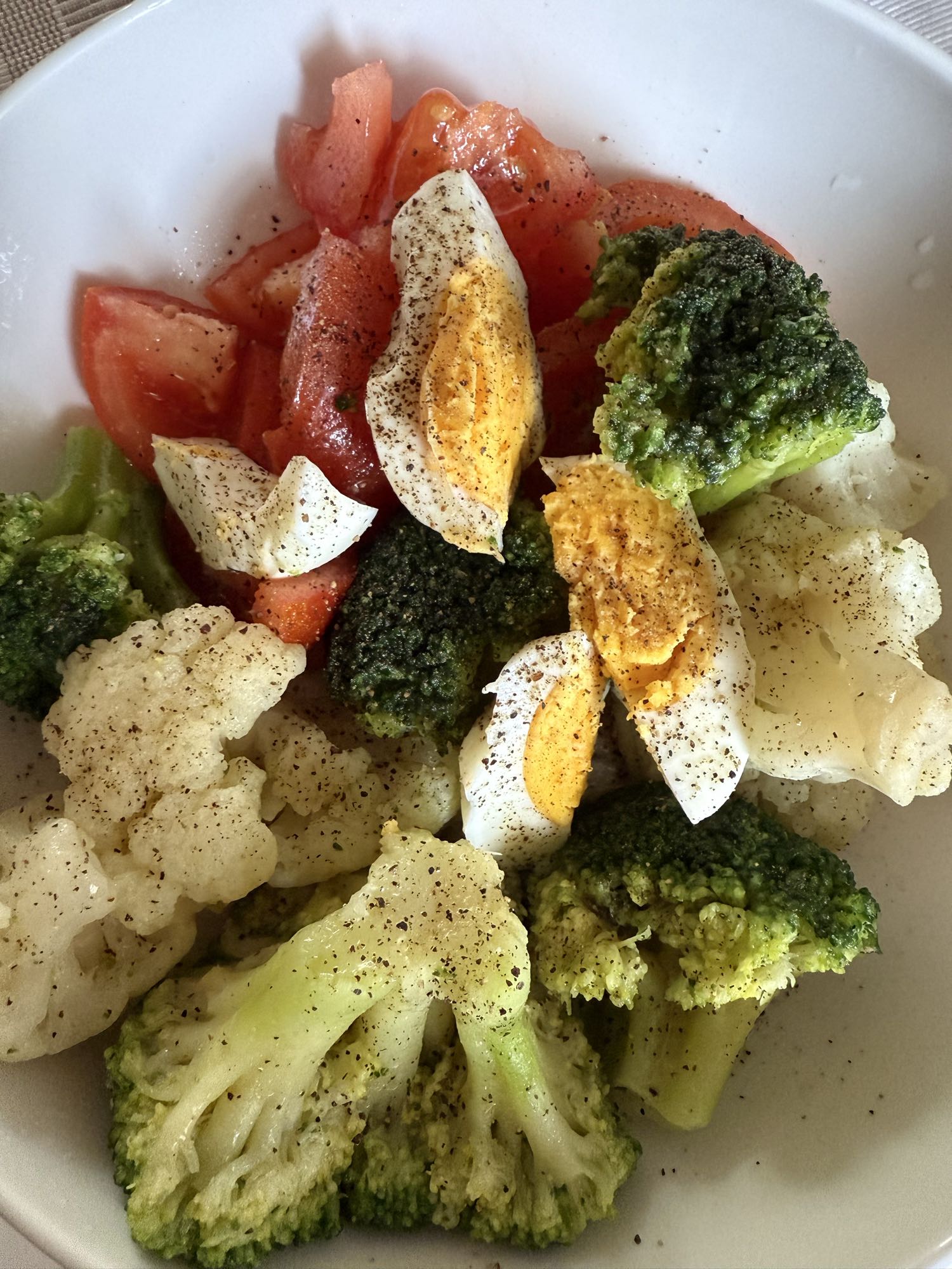 Salade œuf et légumes