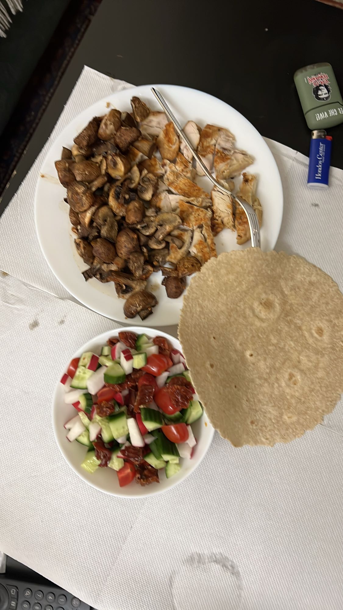 Κοτόπουλο με σαλάτα