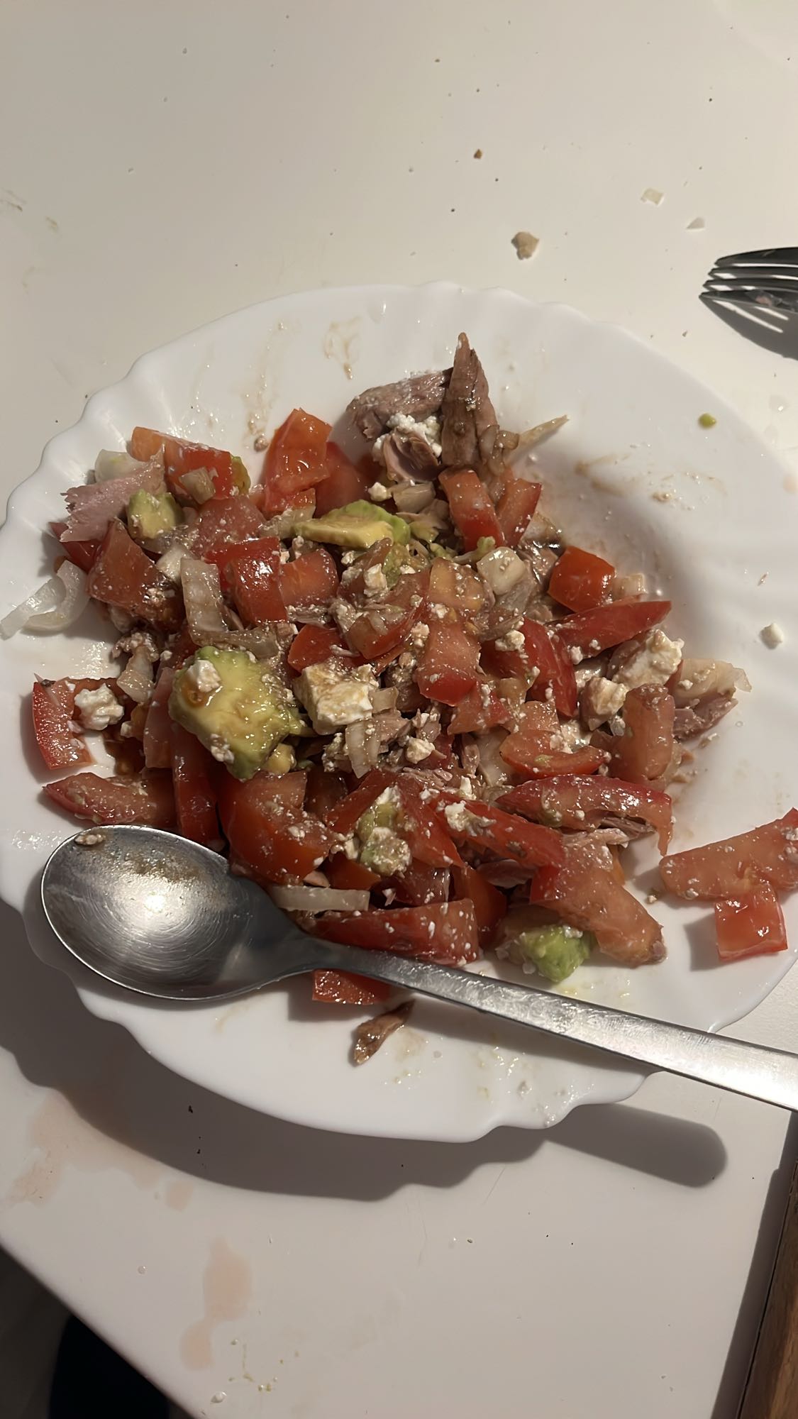Ensalada de atún y aguacate