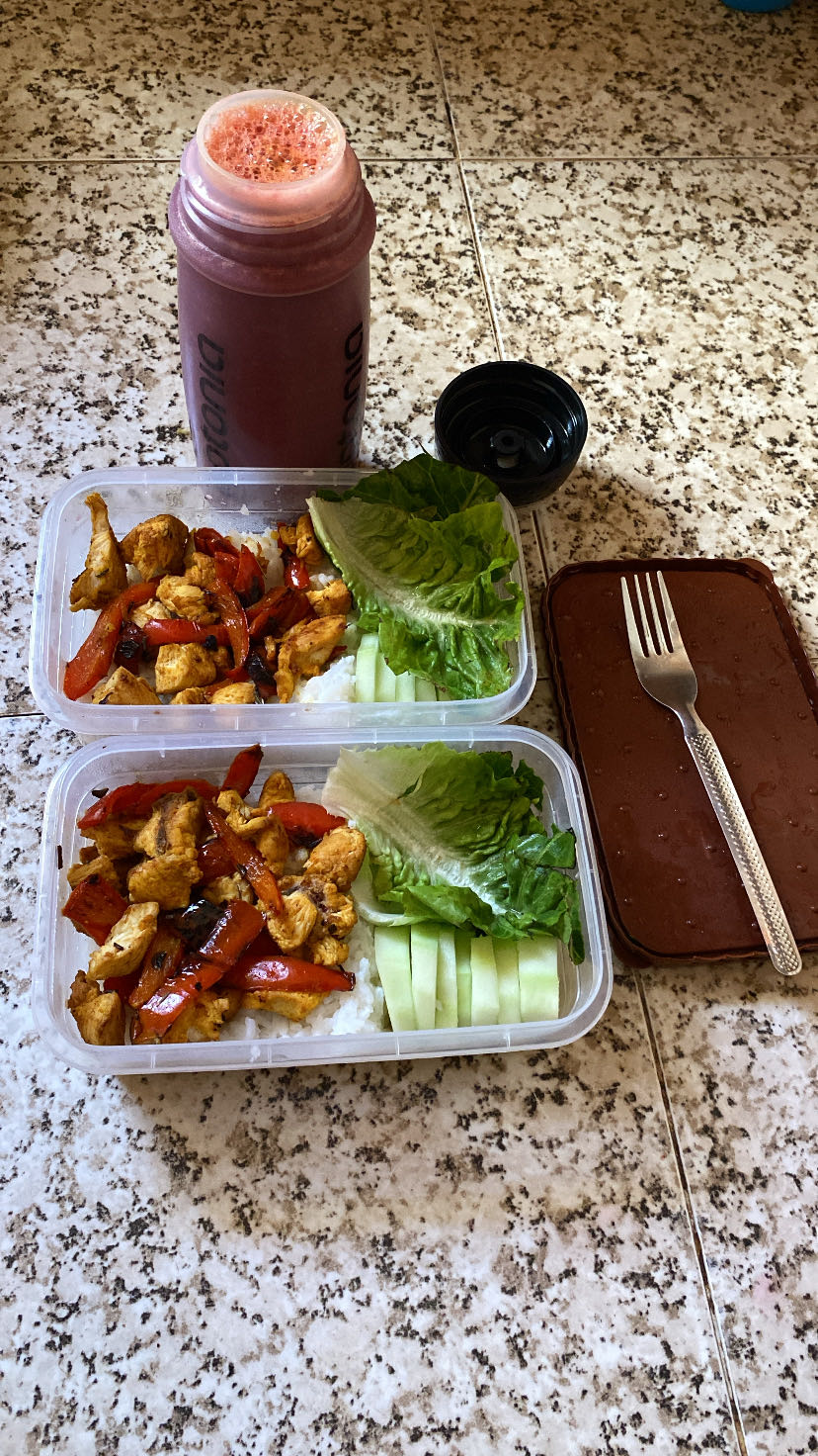 Poulet riz légumes smoothie