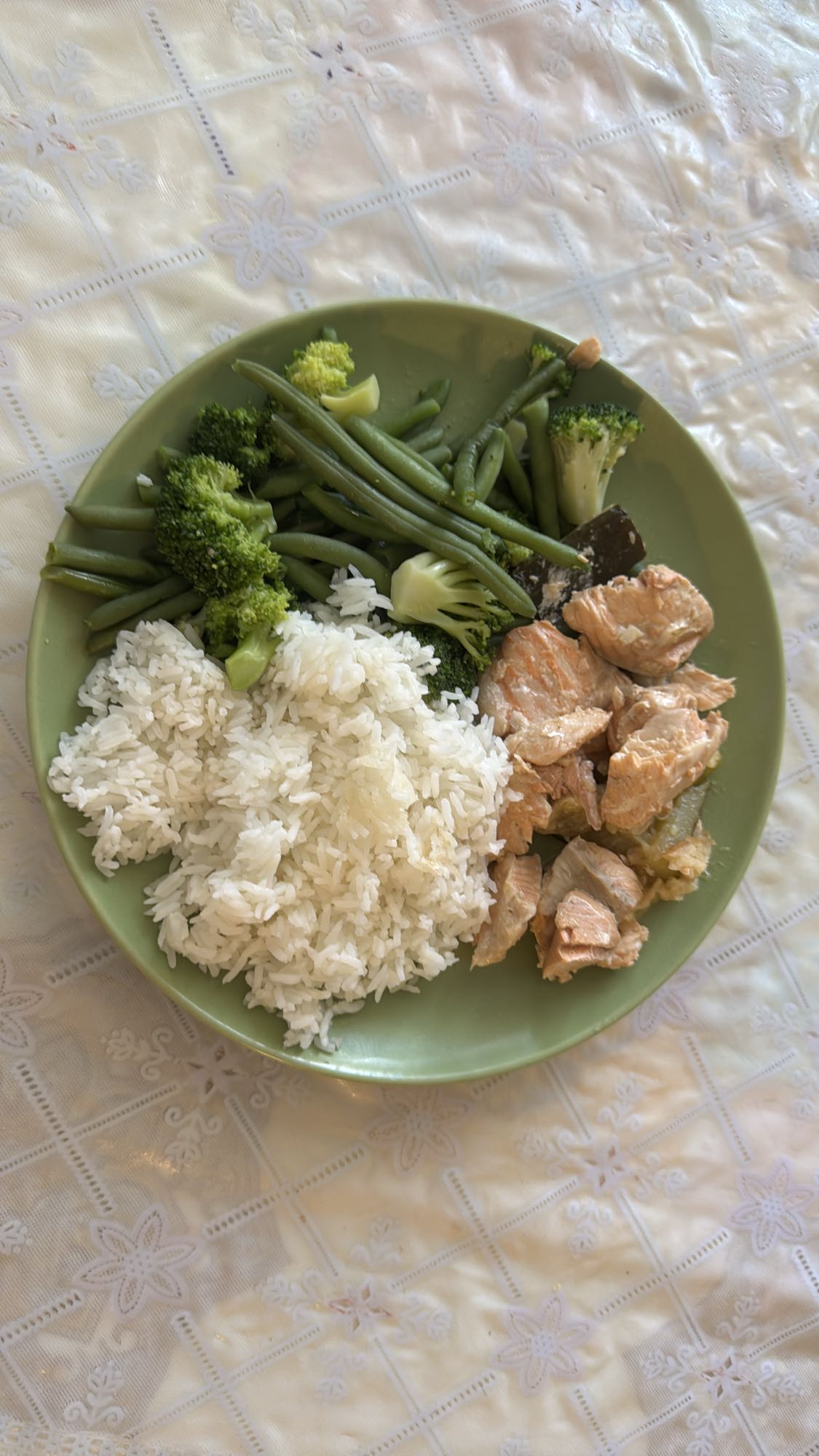 Kyckling med ris och grönsaker