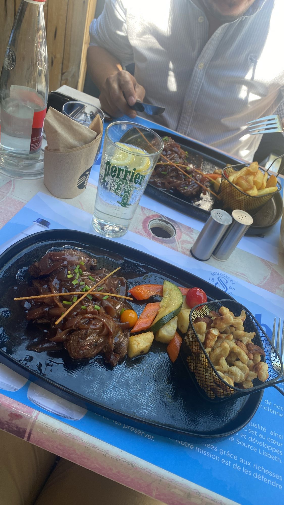 Boeuf et légumes sautés