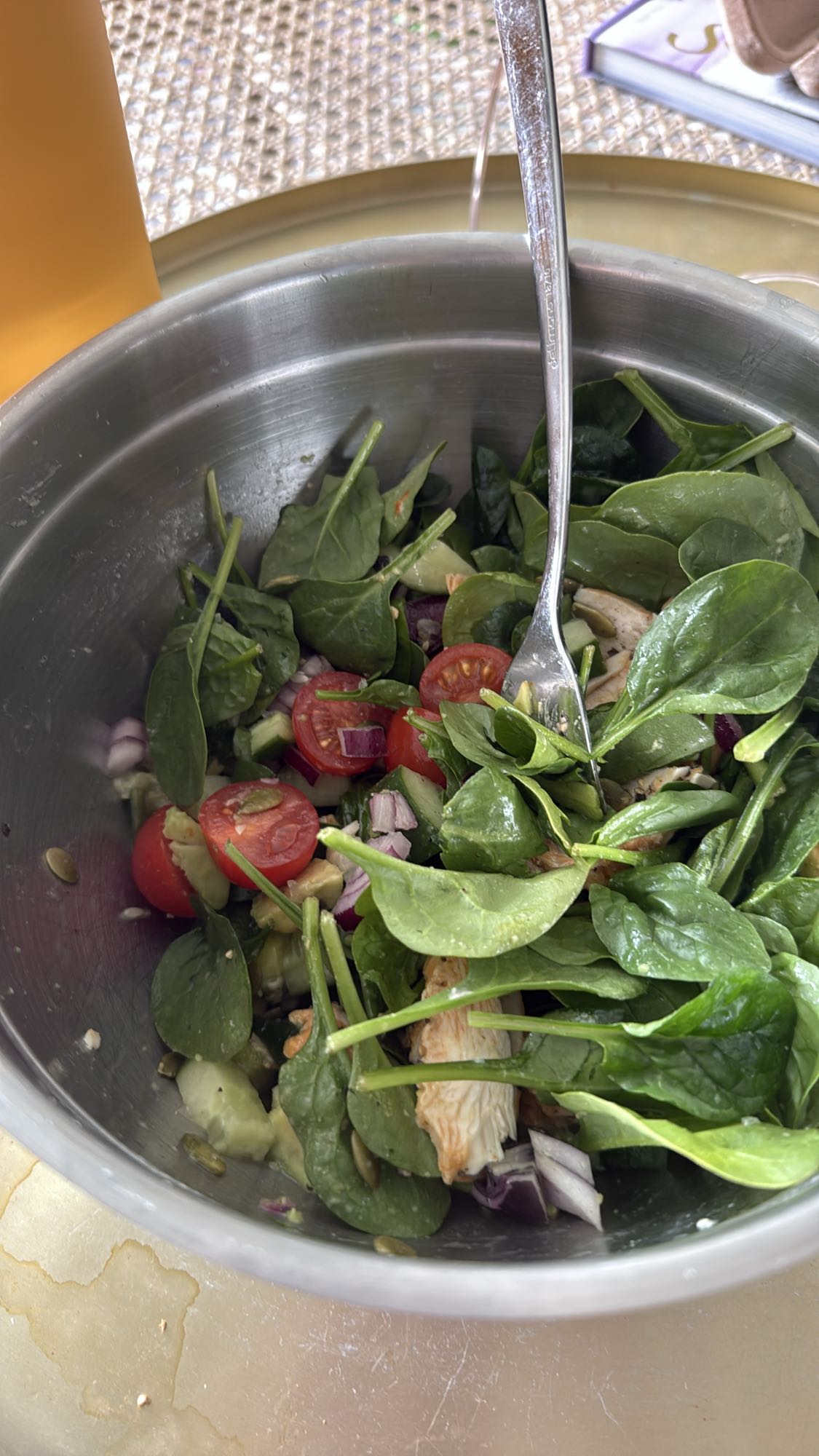 Kycklingsallad med spenat