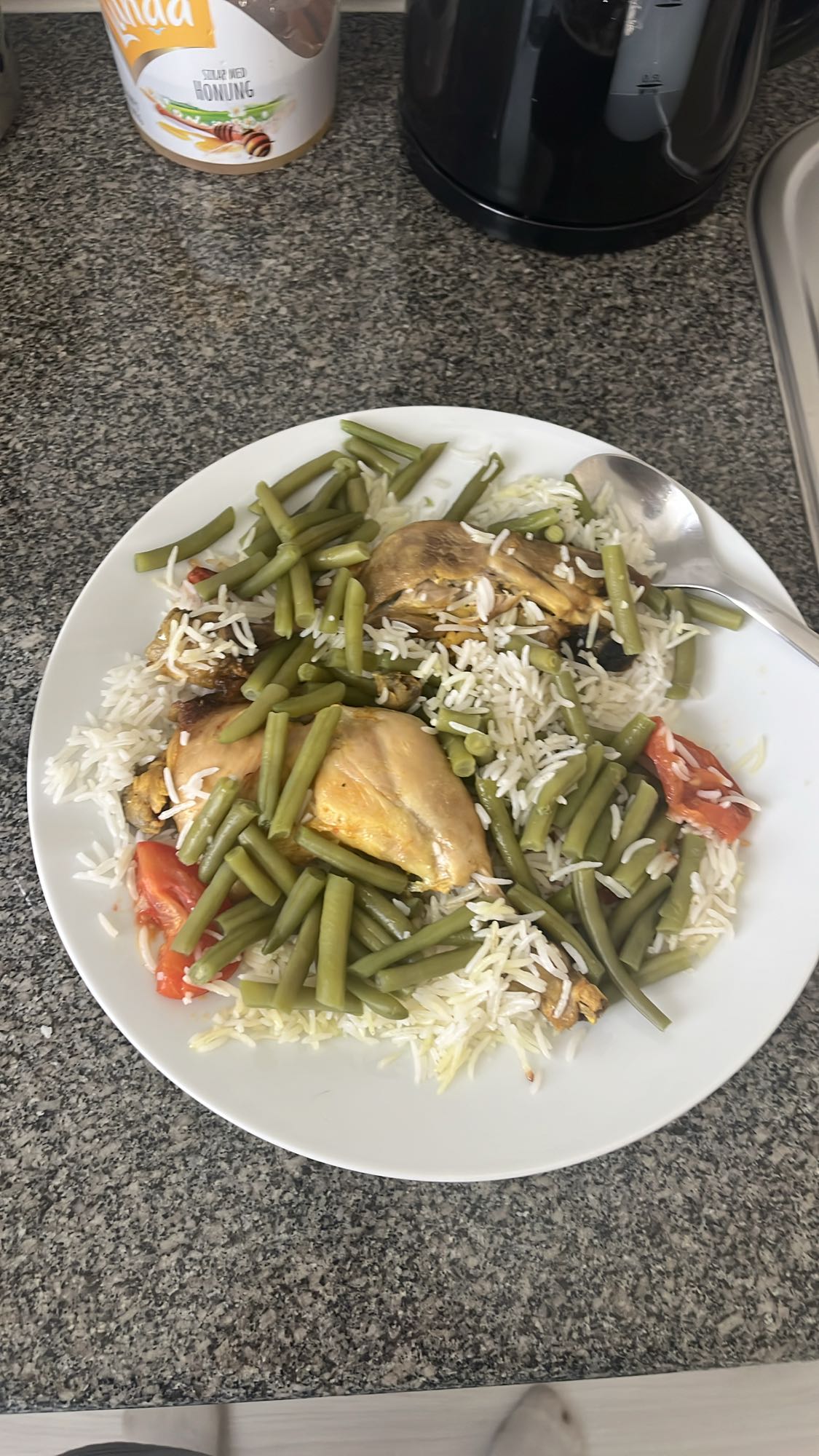 Kyckling med ris och bönor