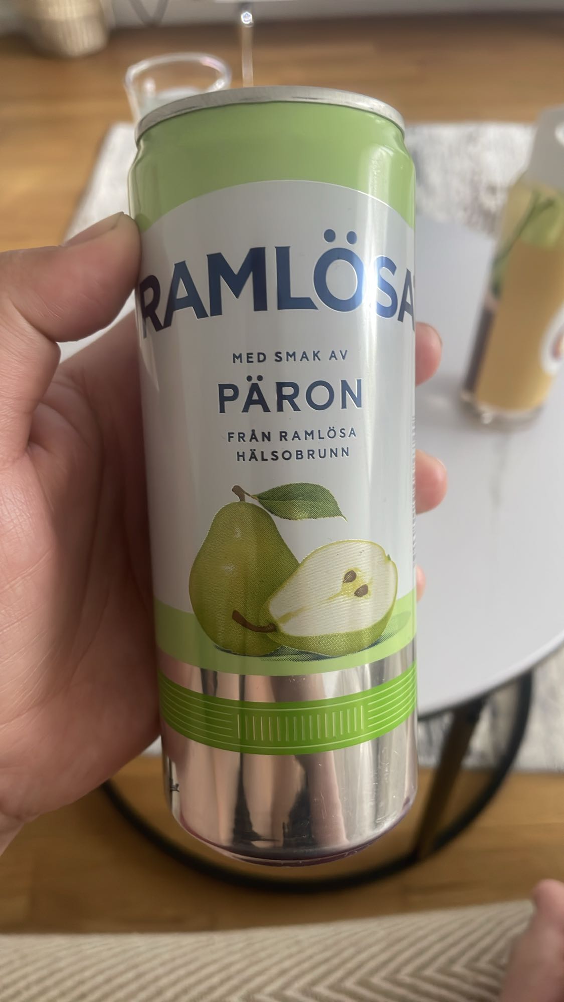 Armut Aromalı Maden Suyu