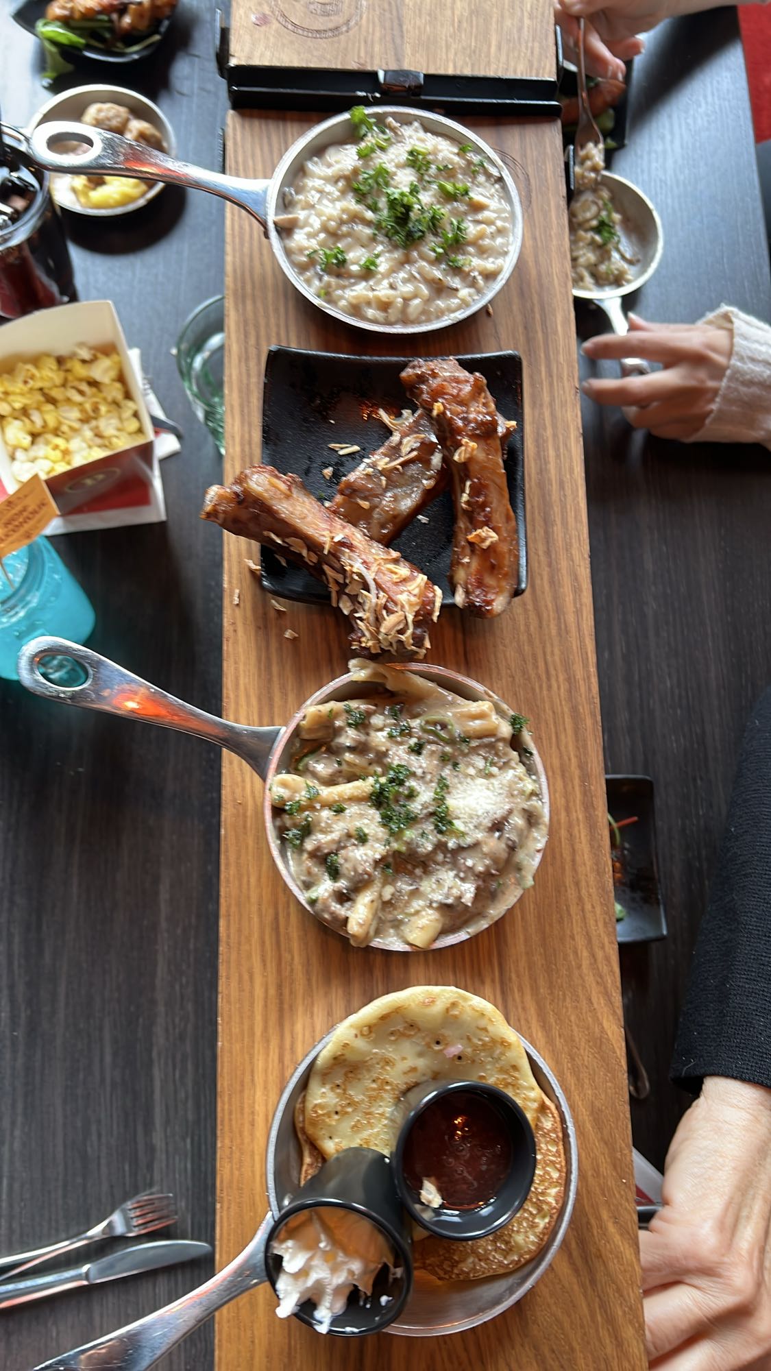 Mixad tallrik med revben