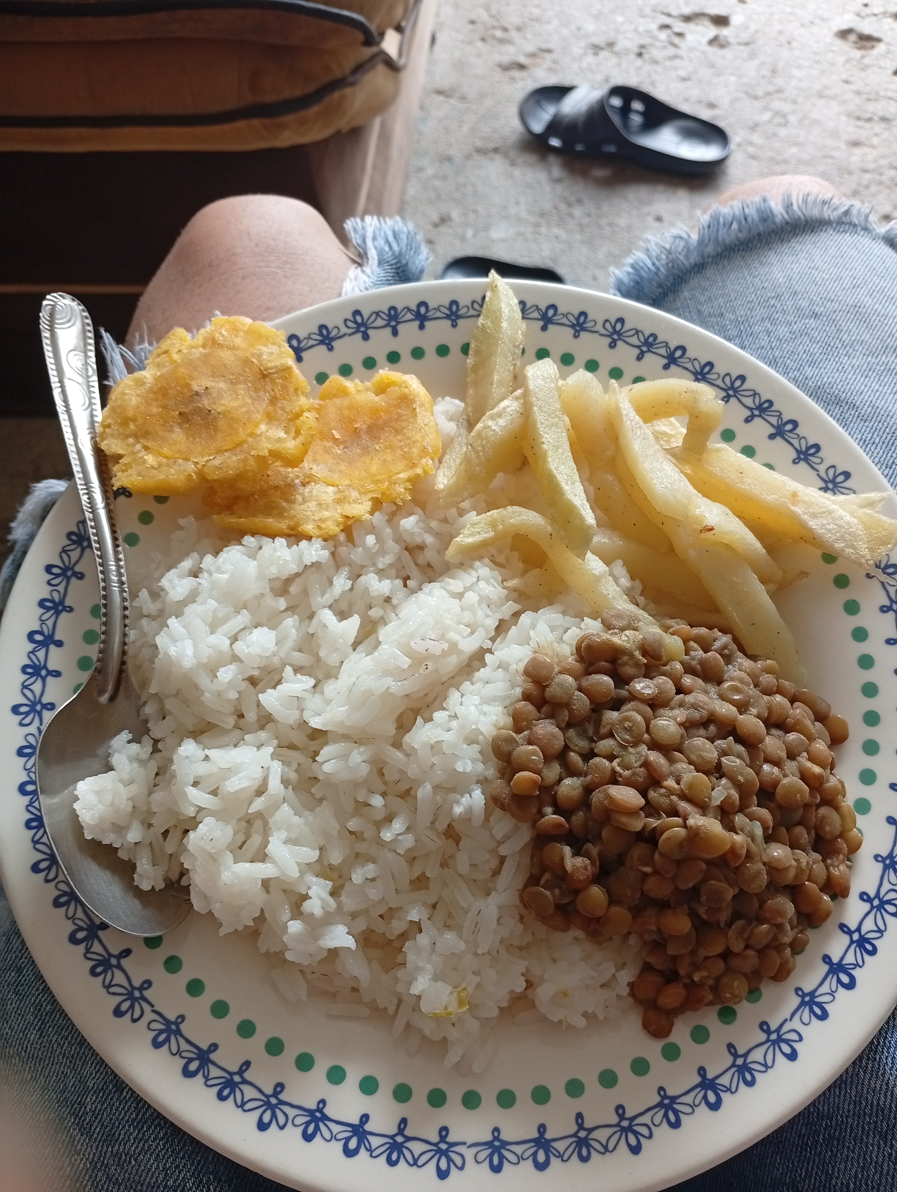 Arroz con lentejas y papas