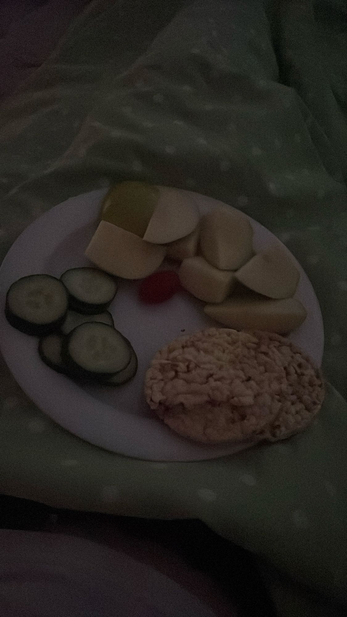 Välipala lautasella