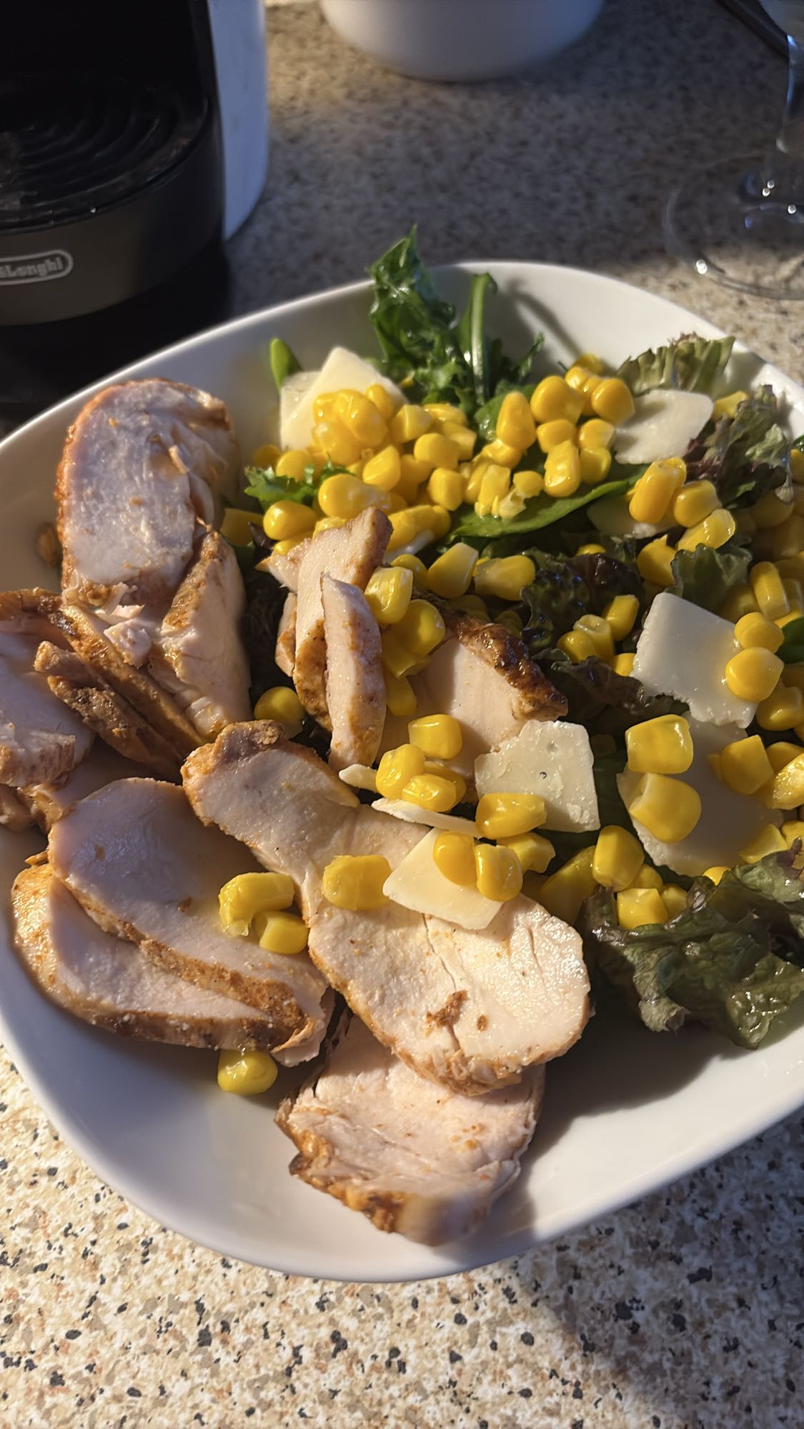 Kycklingsallad med majs