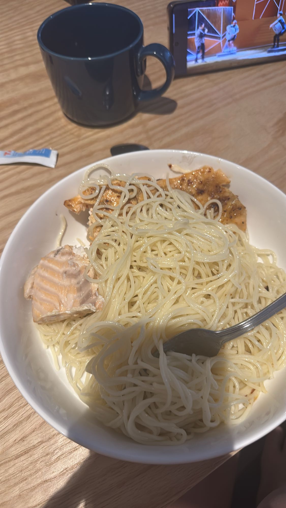 Спагетти с лососем