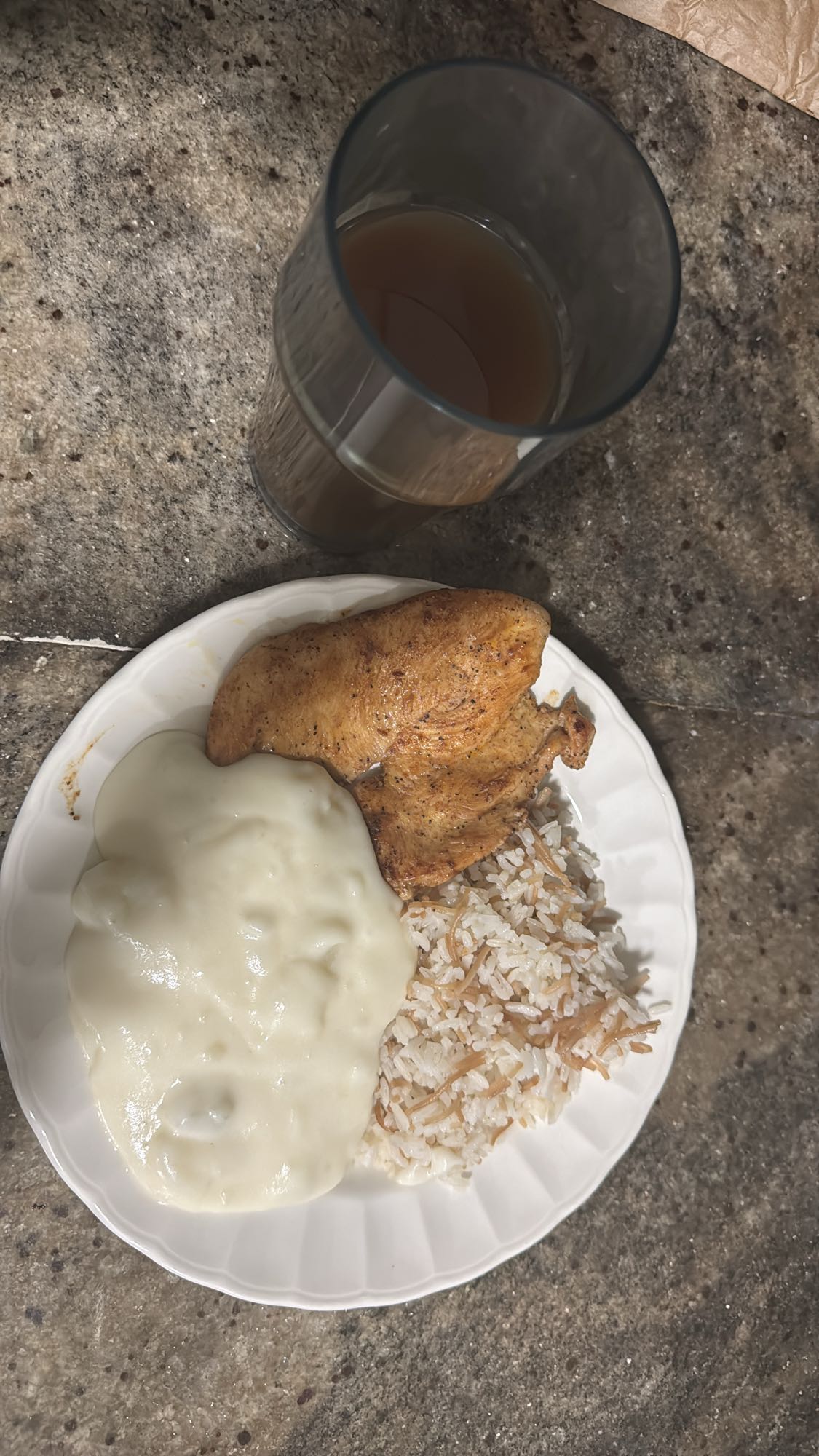 Pollo con arroz y puré