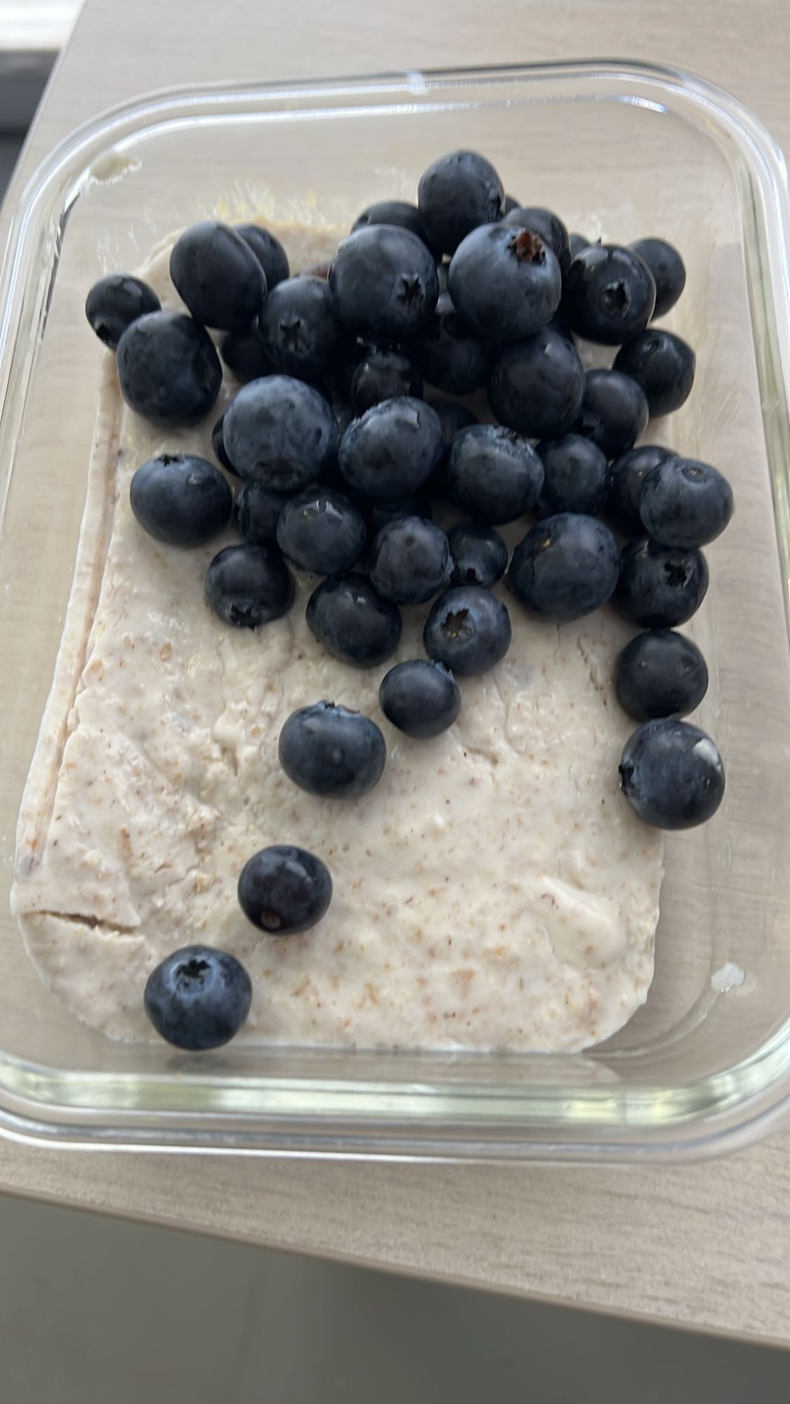 Owsianka z borówkami