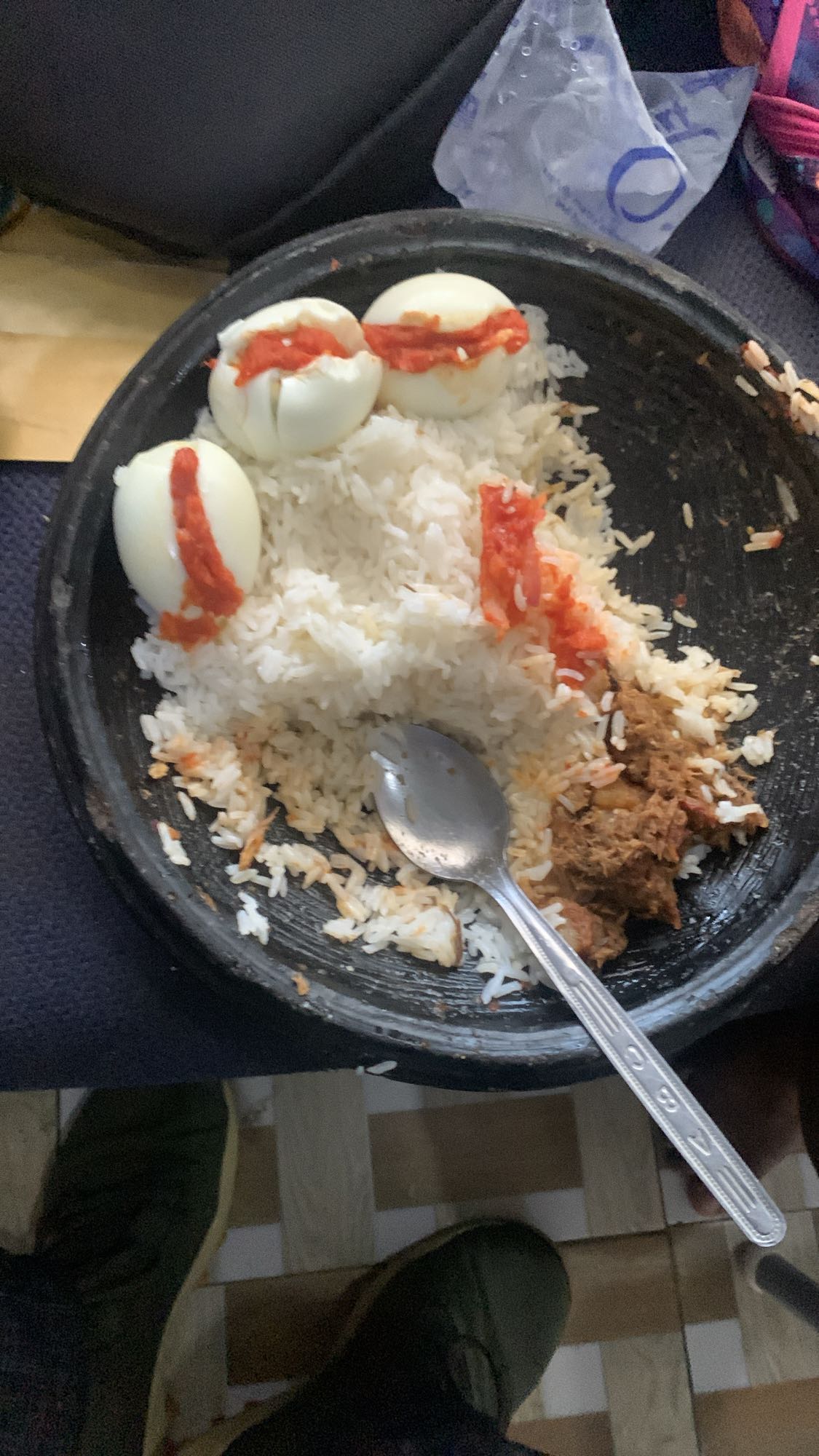 Rice with eggs and stew