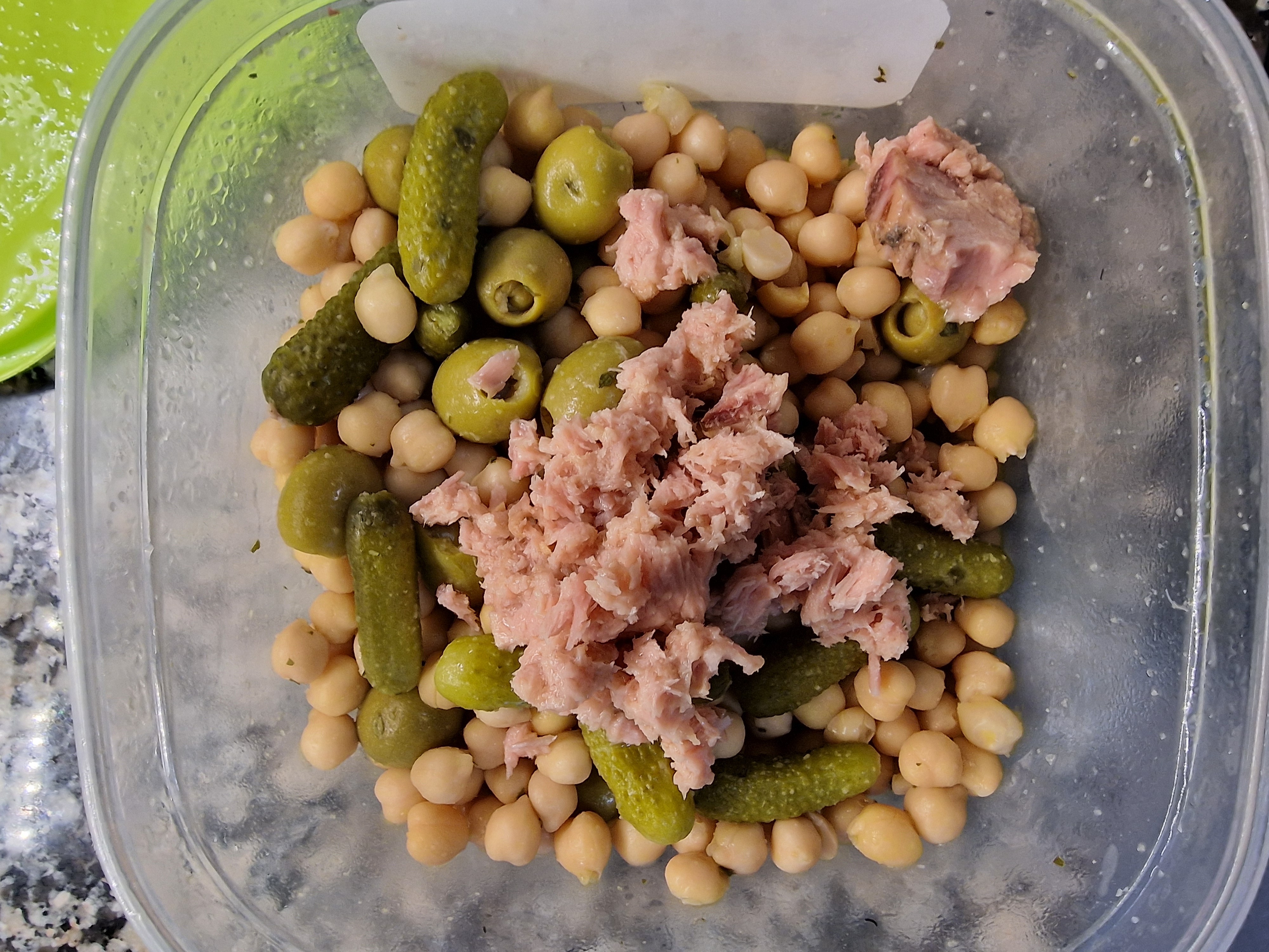 Ensalada de atún y garbanzos