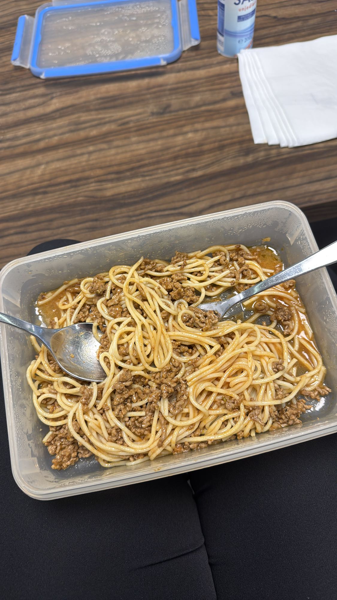 Spaghetti Bolognese mit Rinderfleisch und Fertigsauce
