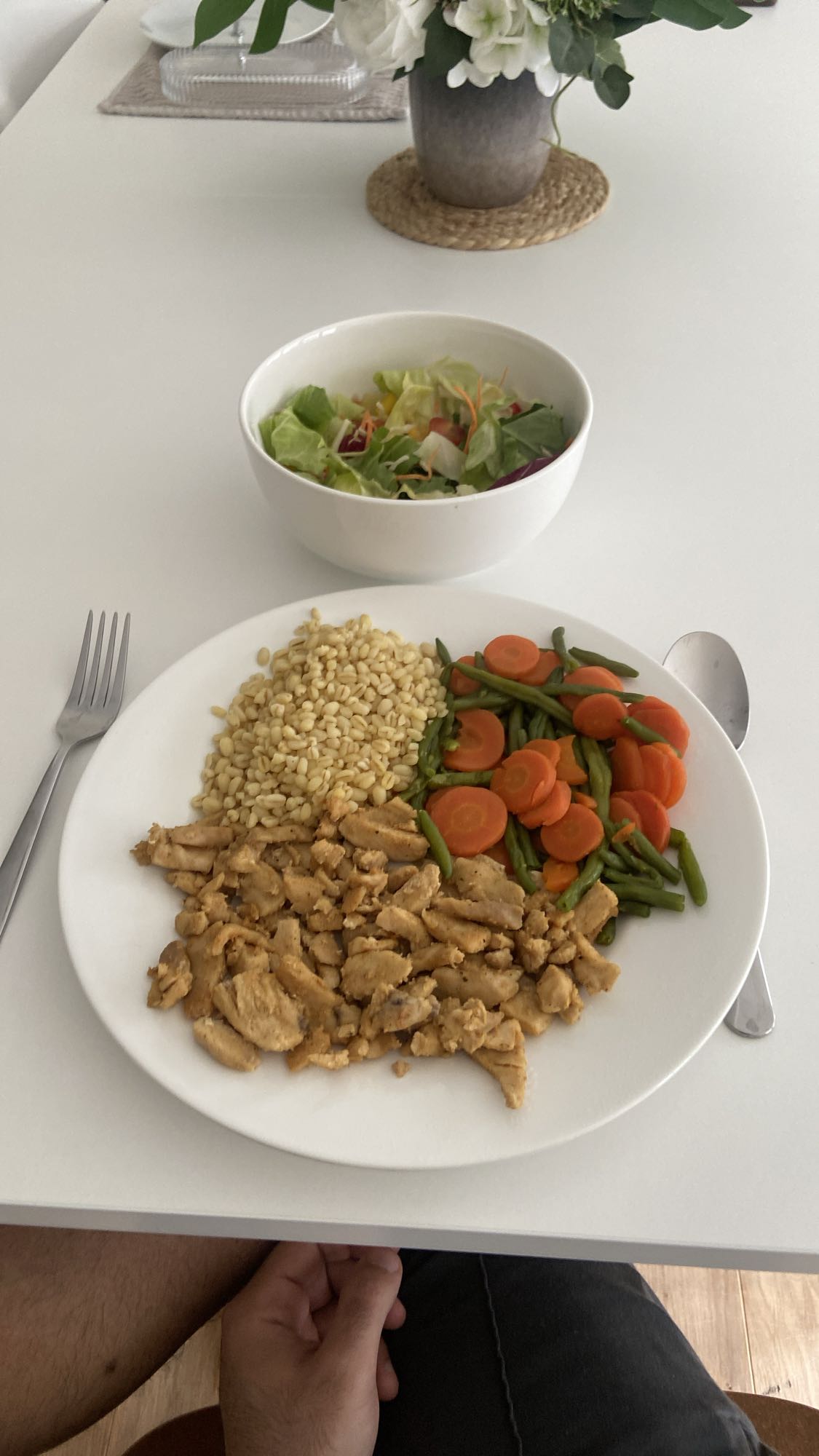 Chicken grain veggie plate