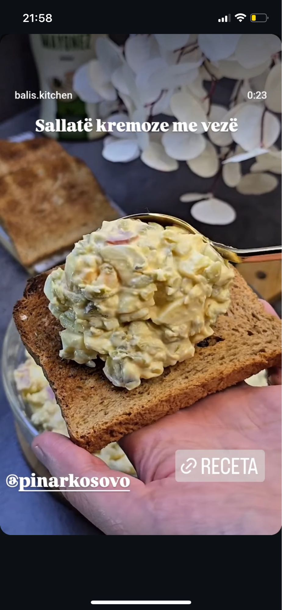 Egg salad on toast