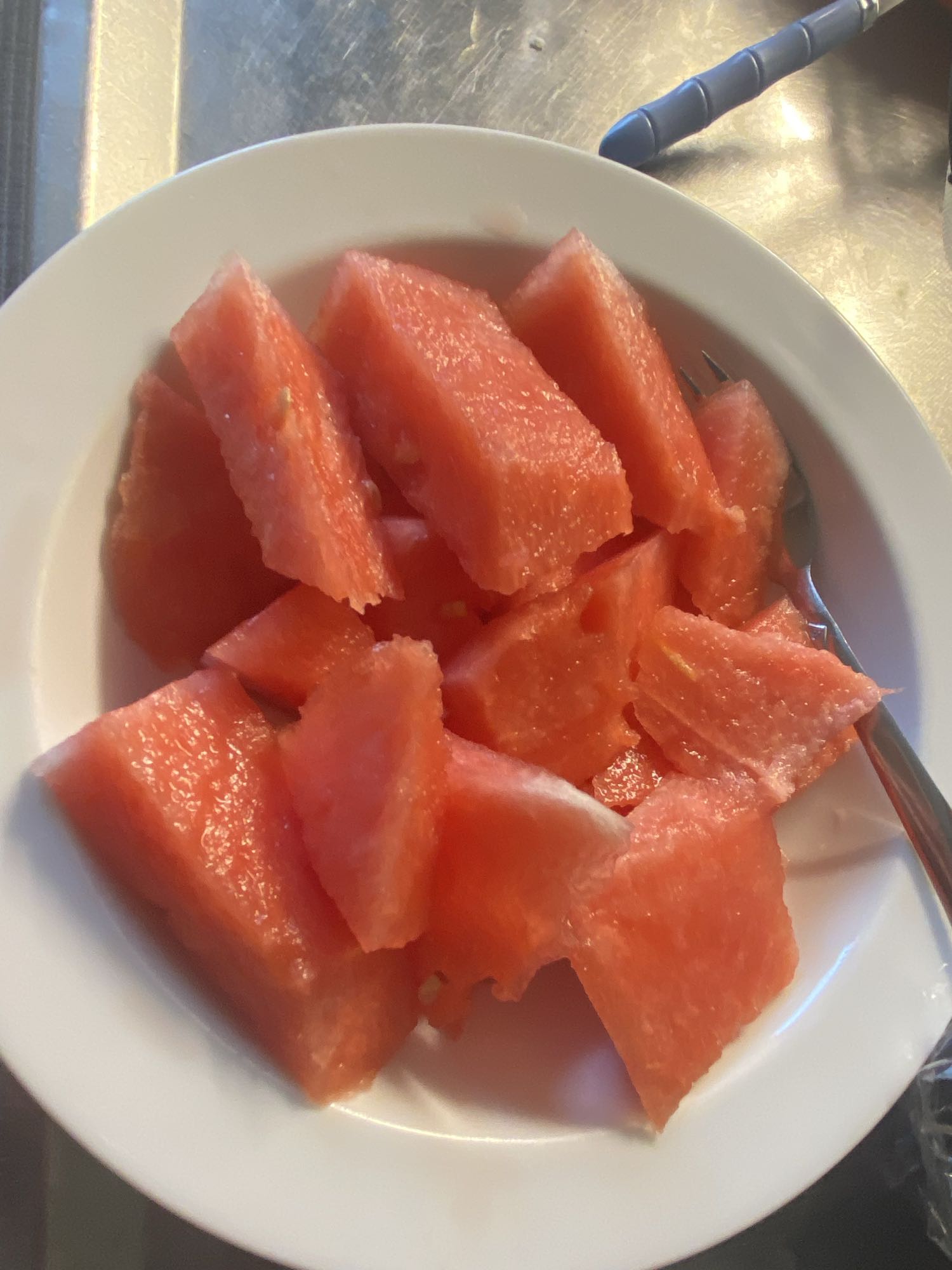 قطع بطيخ طازجة