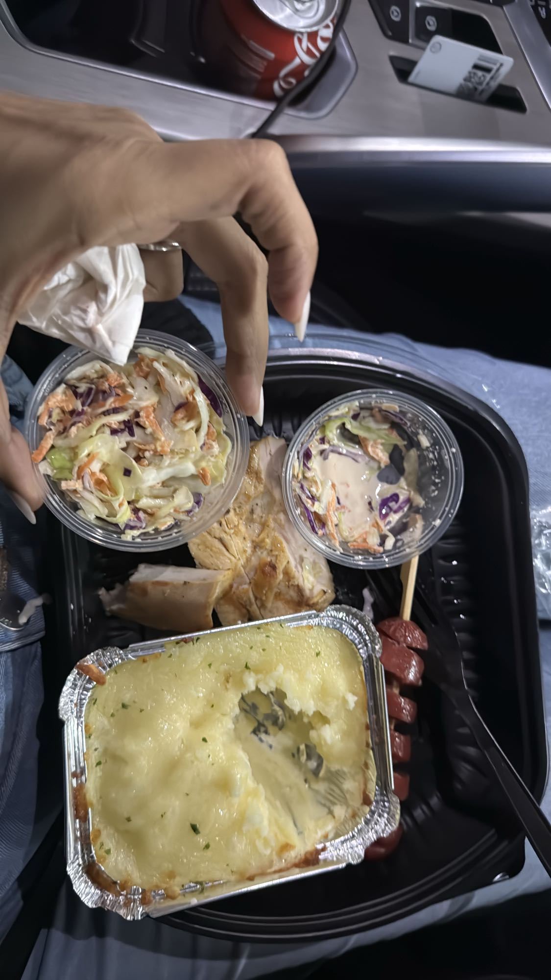 Pollo, puré y ensalada