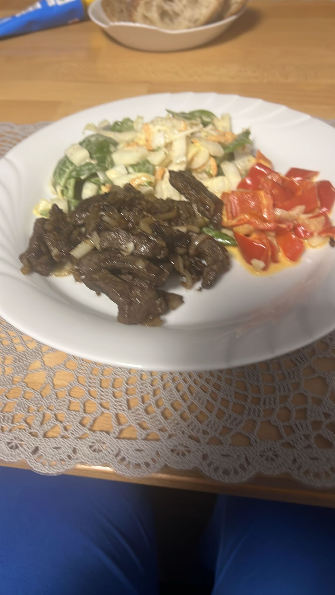 Rindfleisch mit Salat