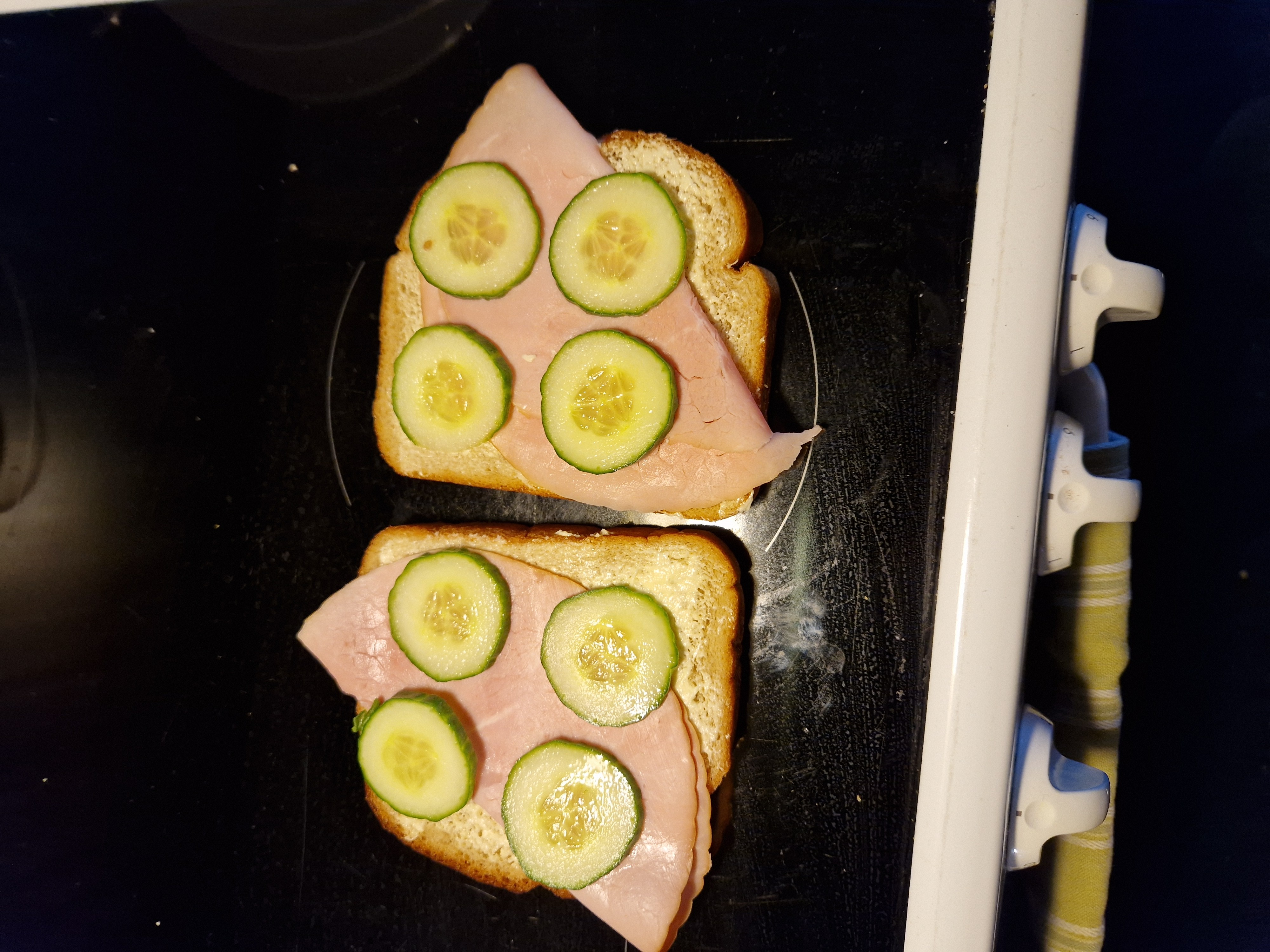 Ham Cucumber Sandwich