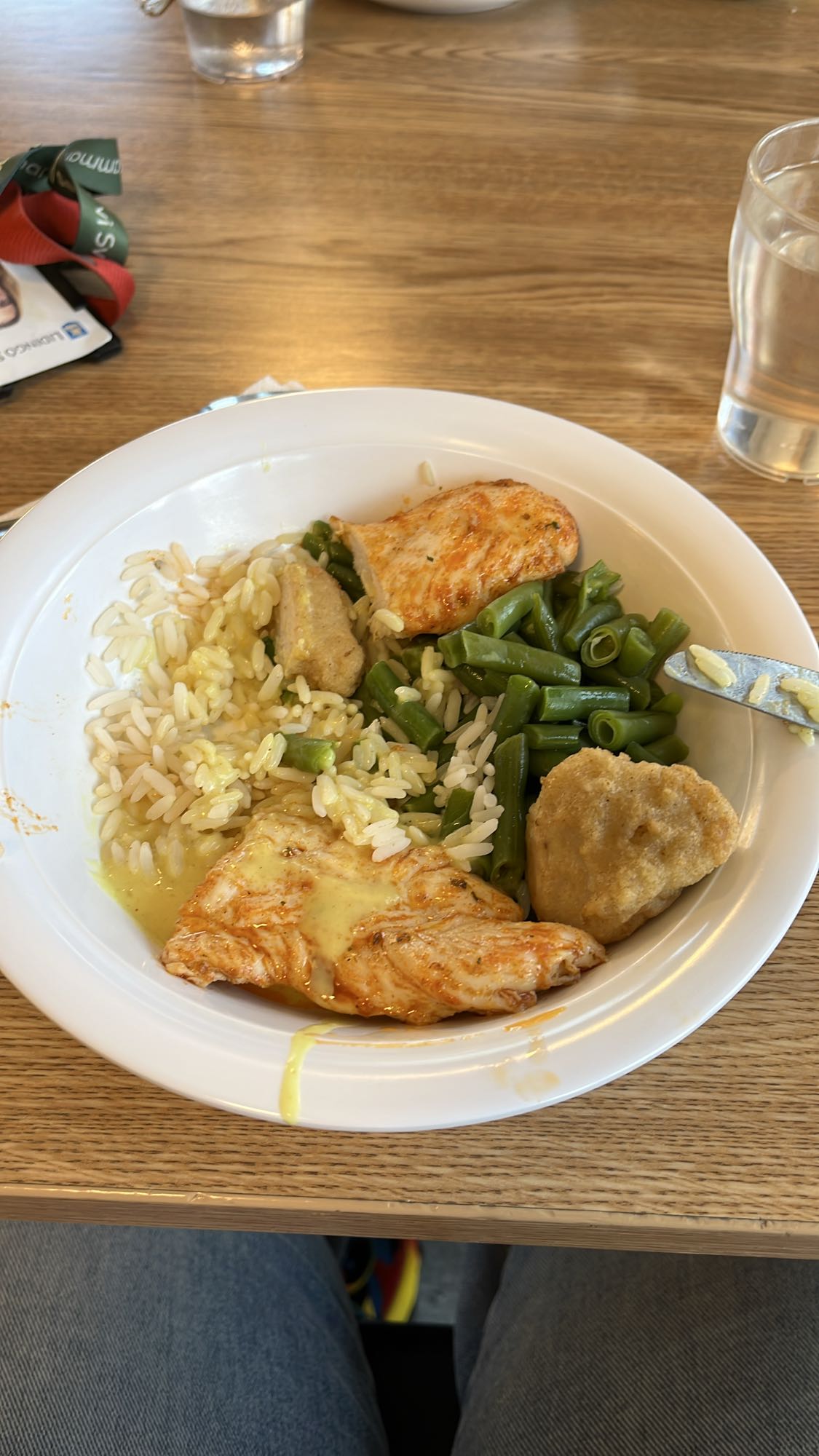 Kyckling med ris och bönor