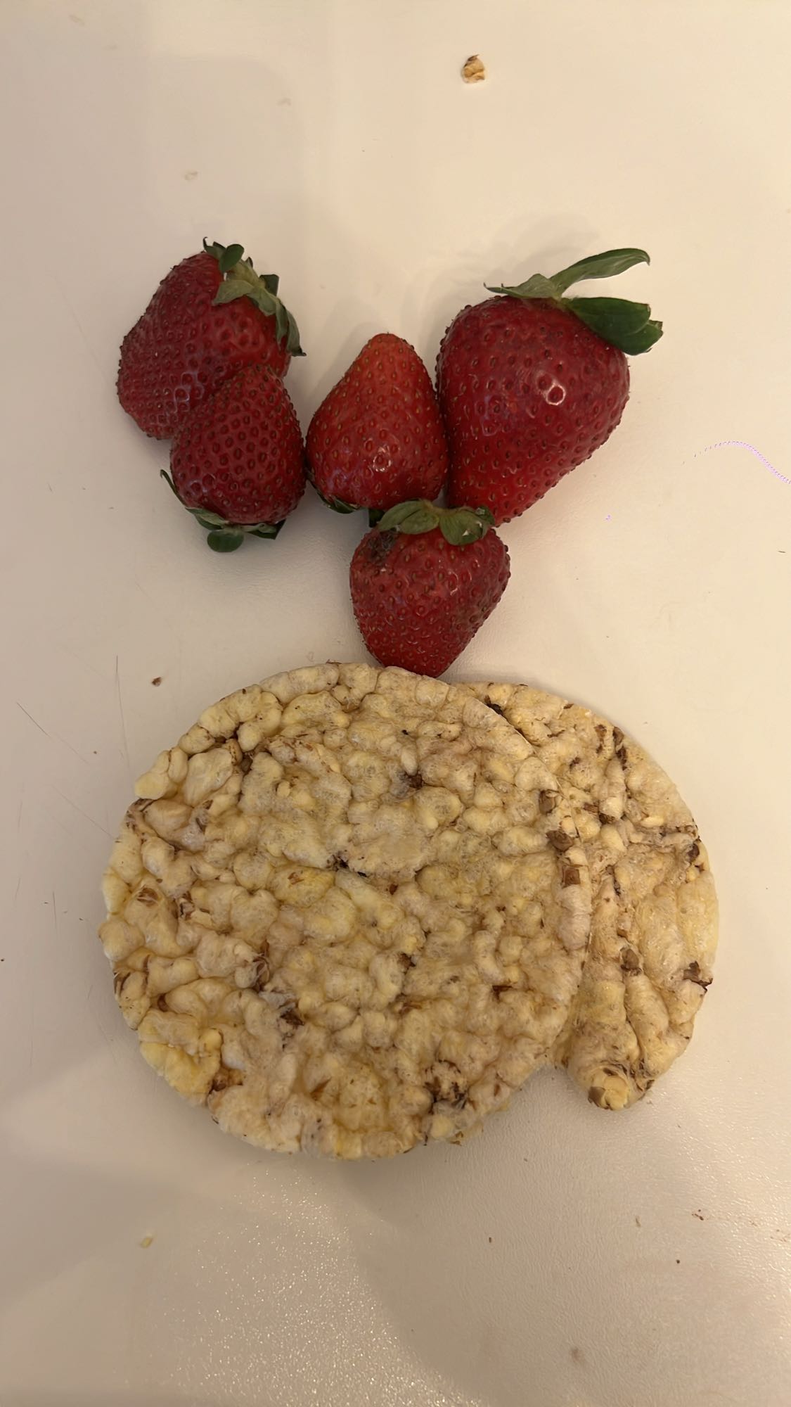 Riskakor med jordgubbar