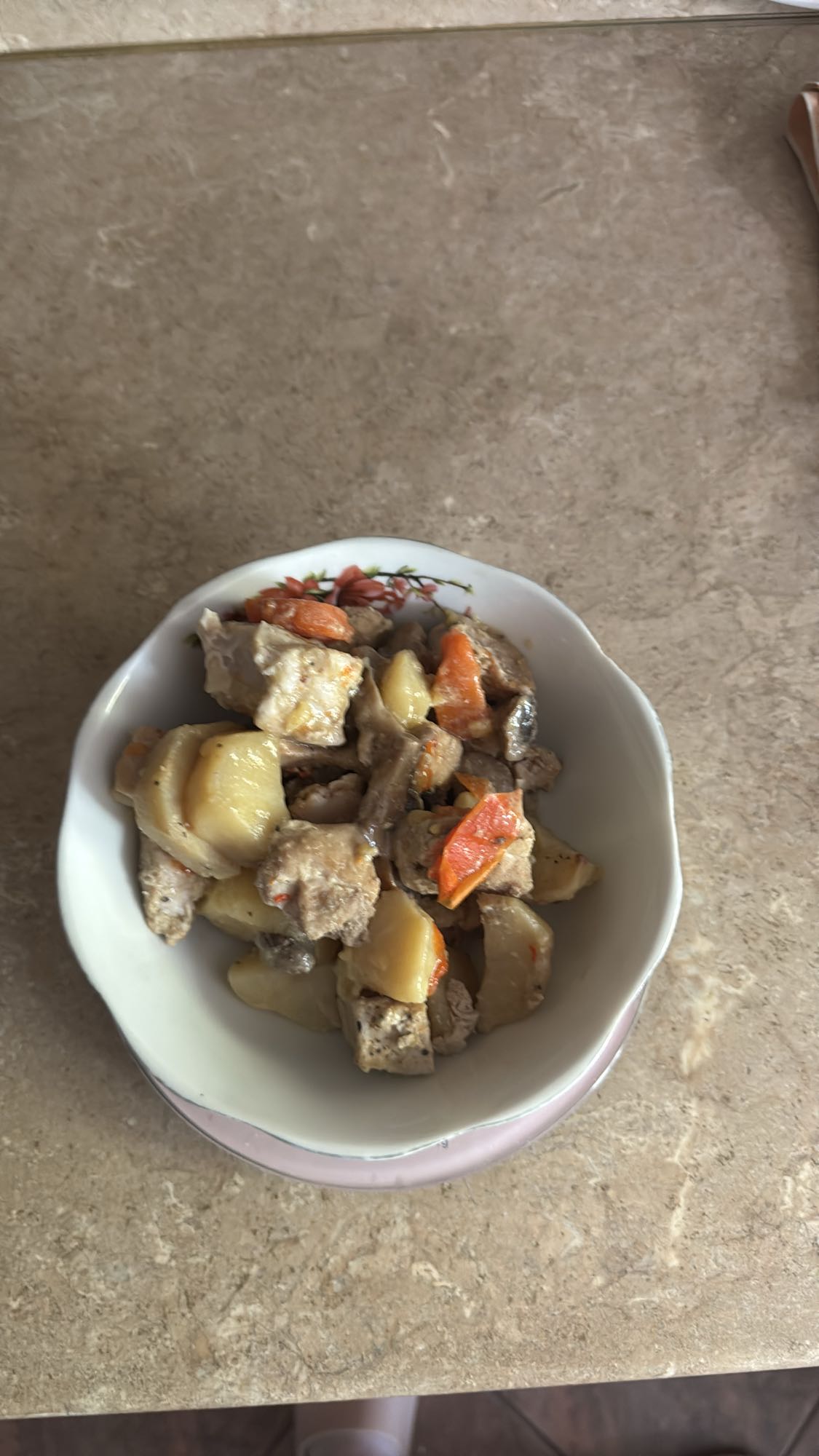 Тушёное мясо с овощами