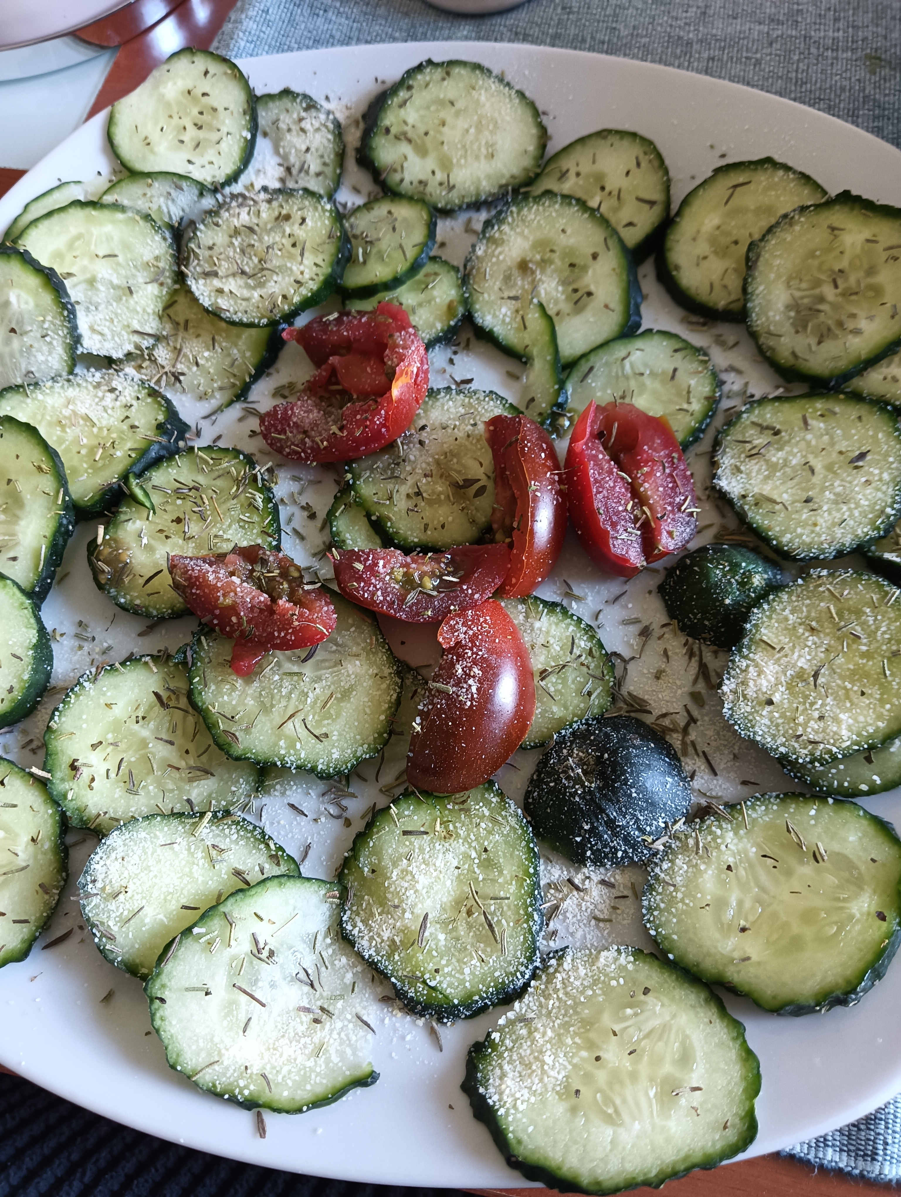 Ensalada de pepino y tomate