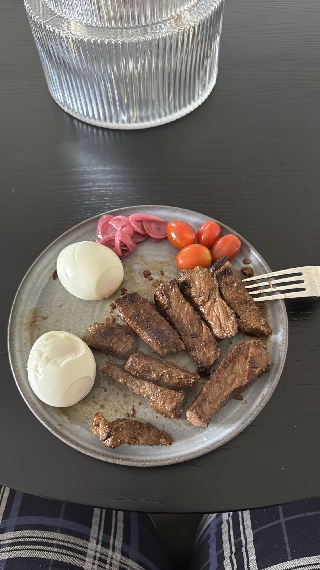 Biff, ägg och grönsaker