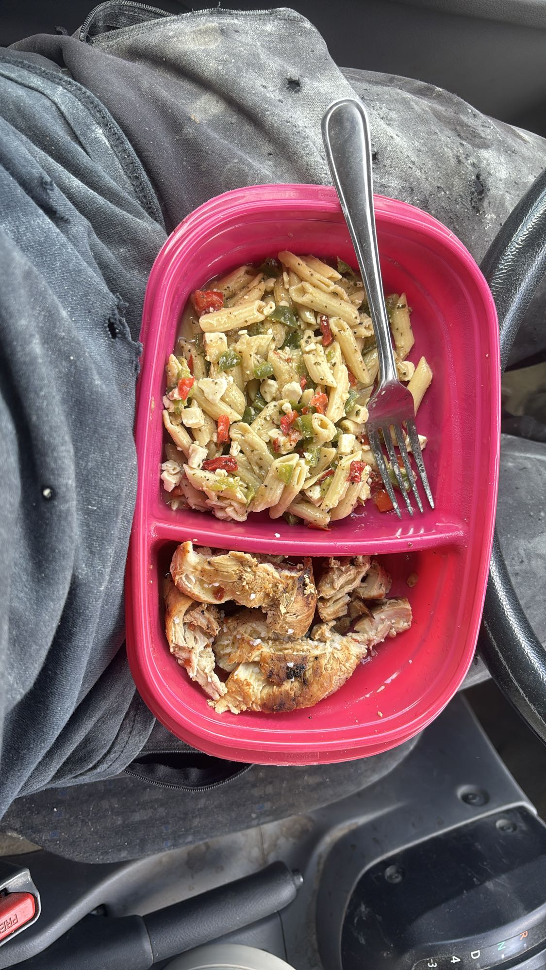 Pâtes et poulet grillé