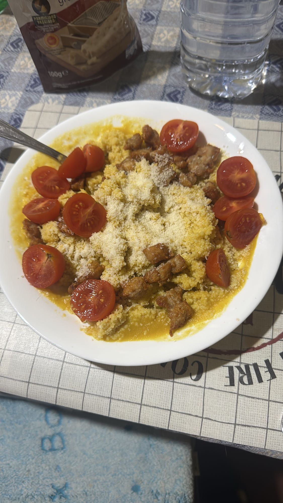 Cuscús con carne y queso