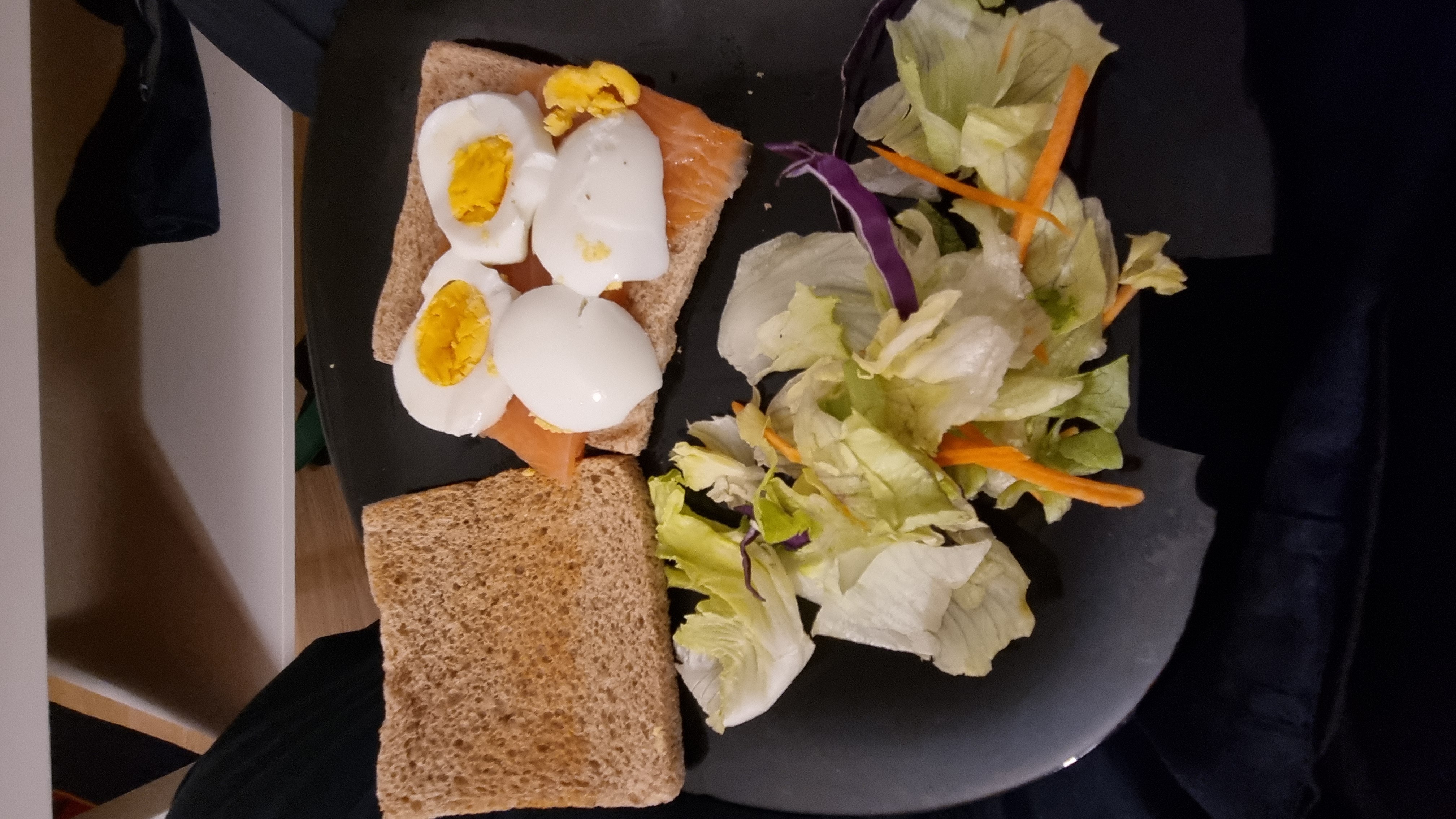 Sándwich con ensalada