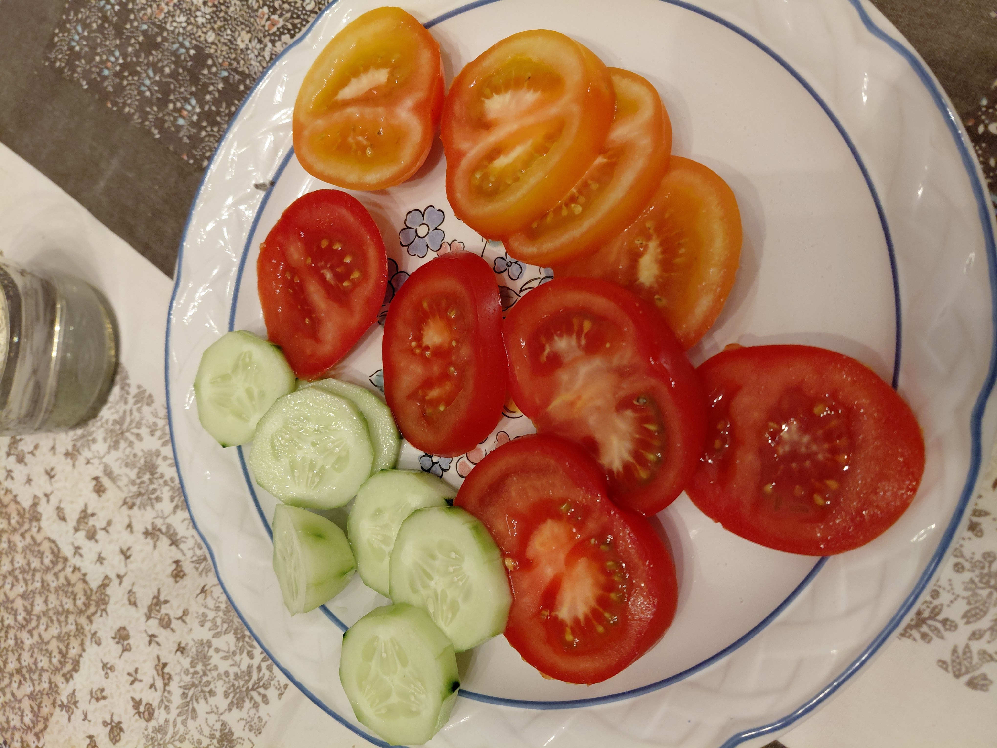 Ensalada de tomate y pepino