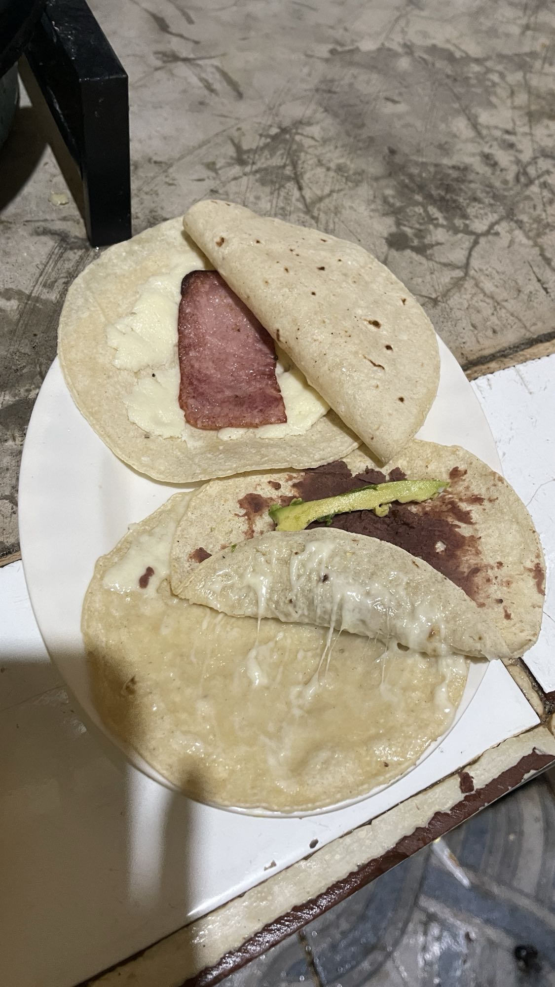 Tacos de queso y frijol