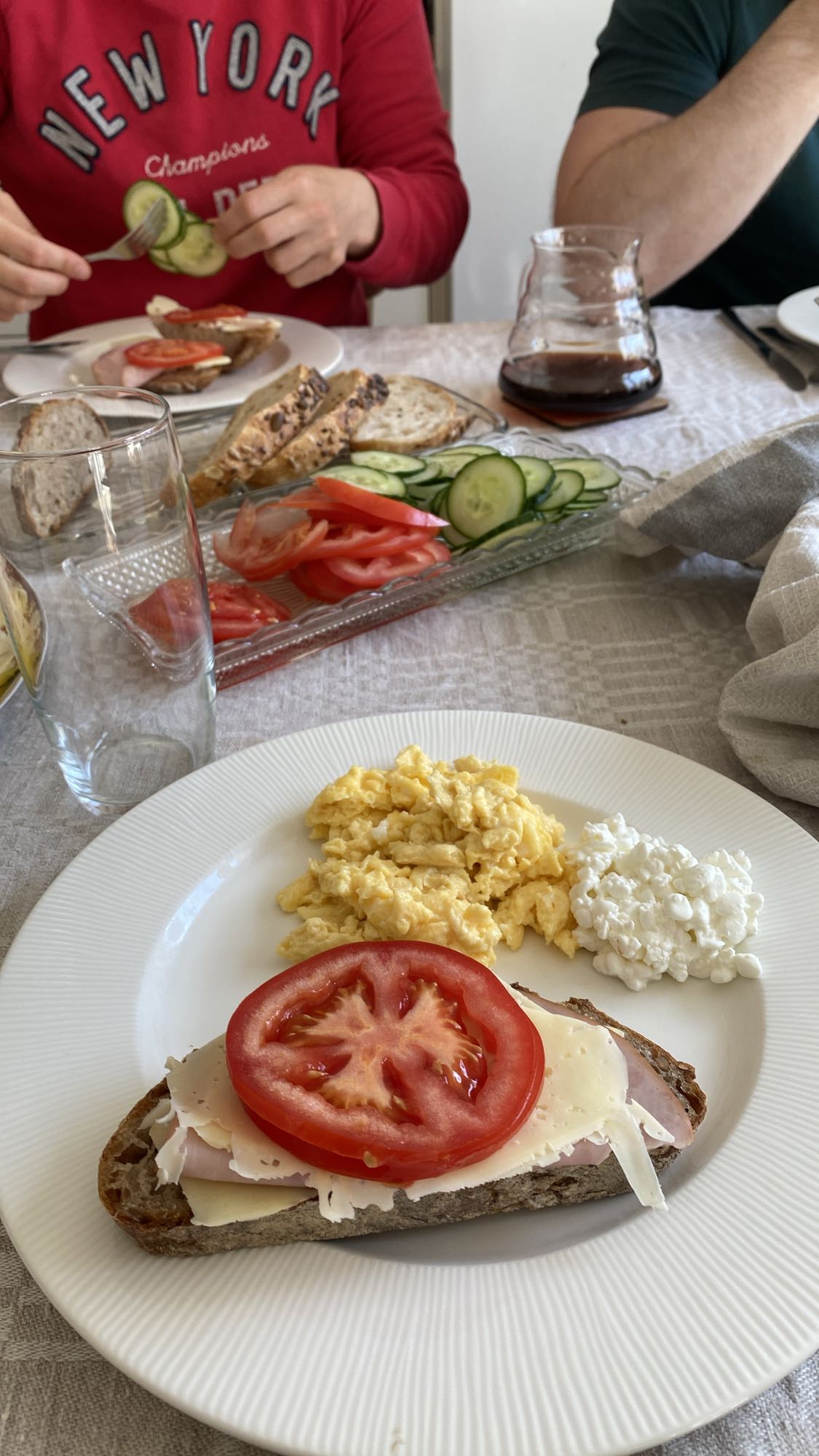 Frukosttallrik med ägg