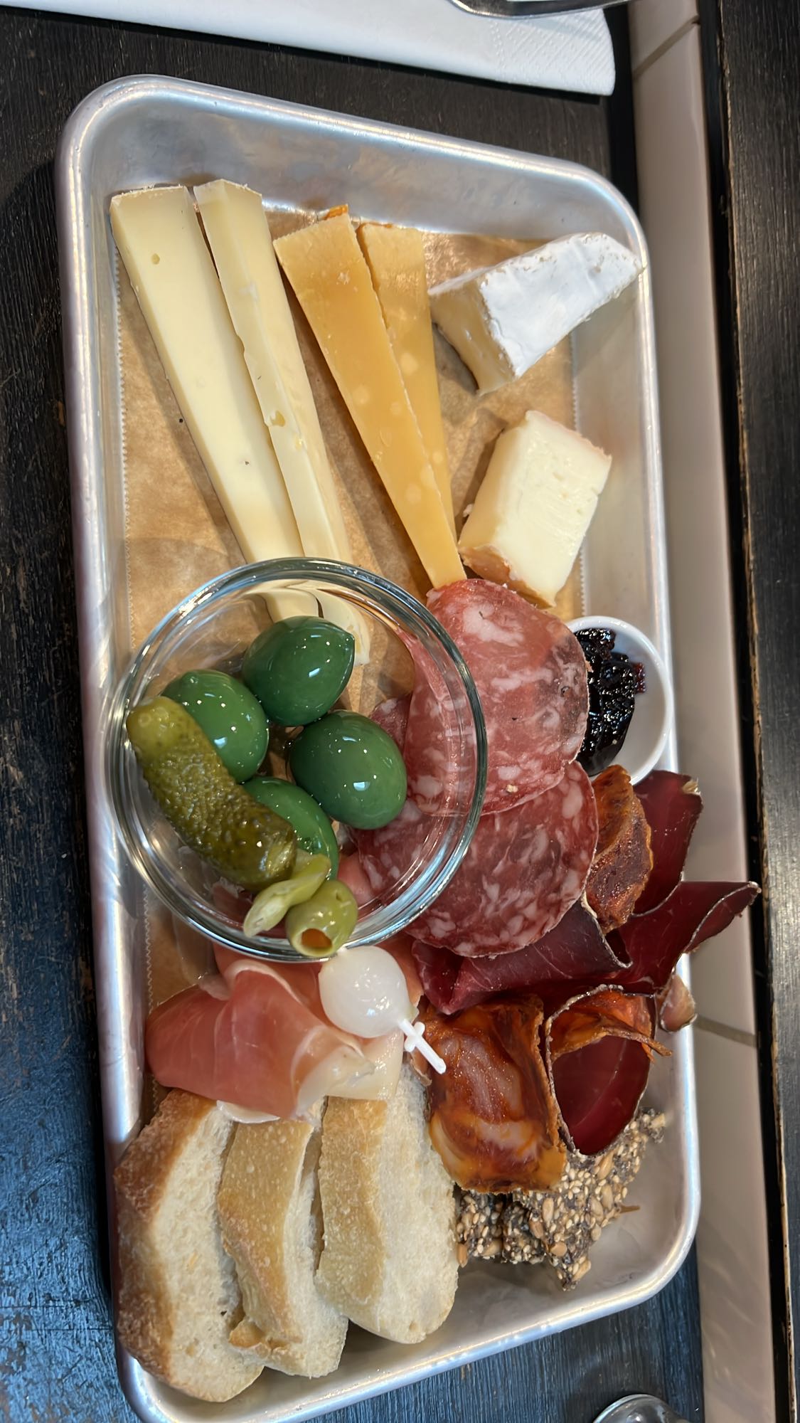 Chark- och ostbricka