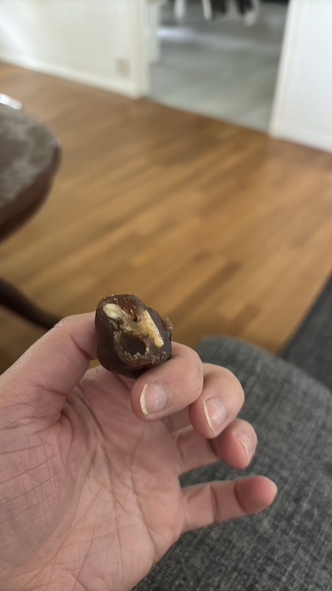 Dadlar med nötter & choklad