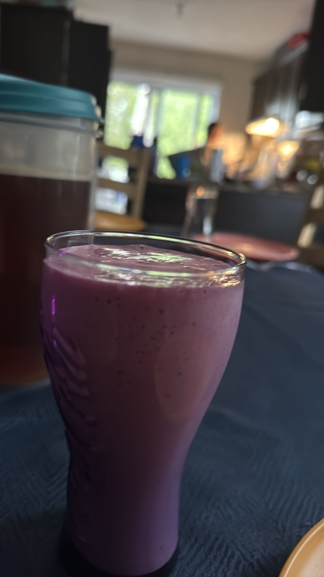 Smoothie aux fruits rouges