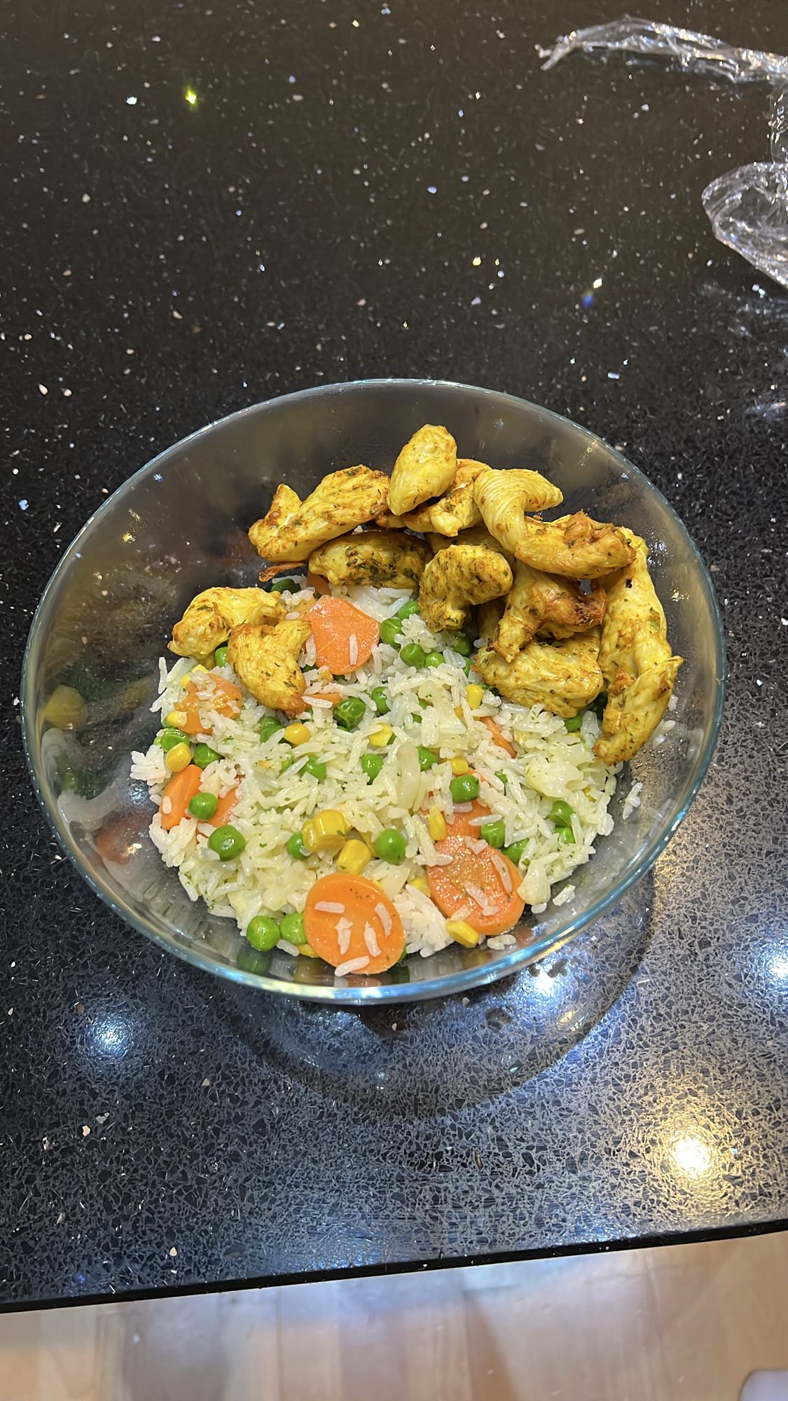 Kurczak z ryżem i warzywami