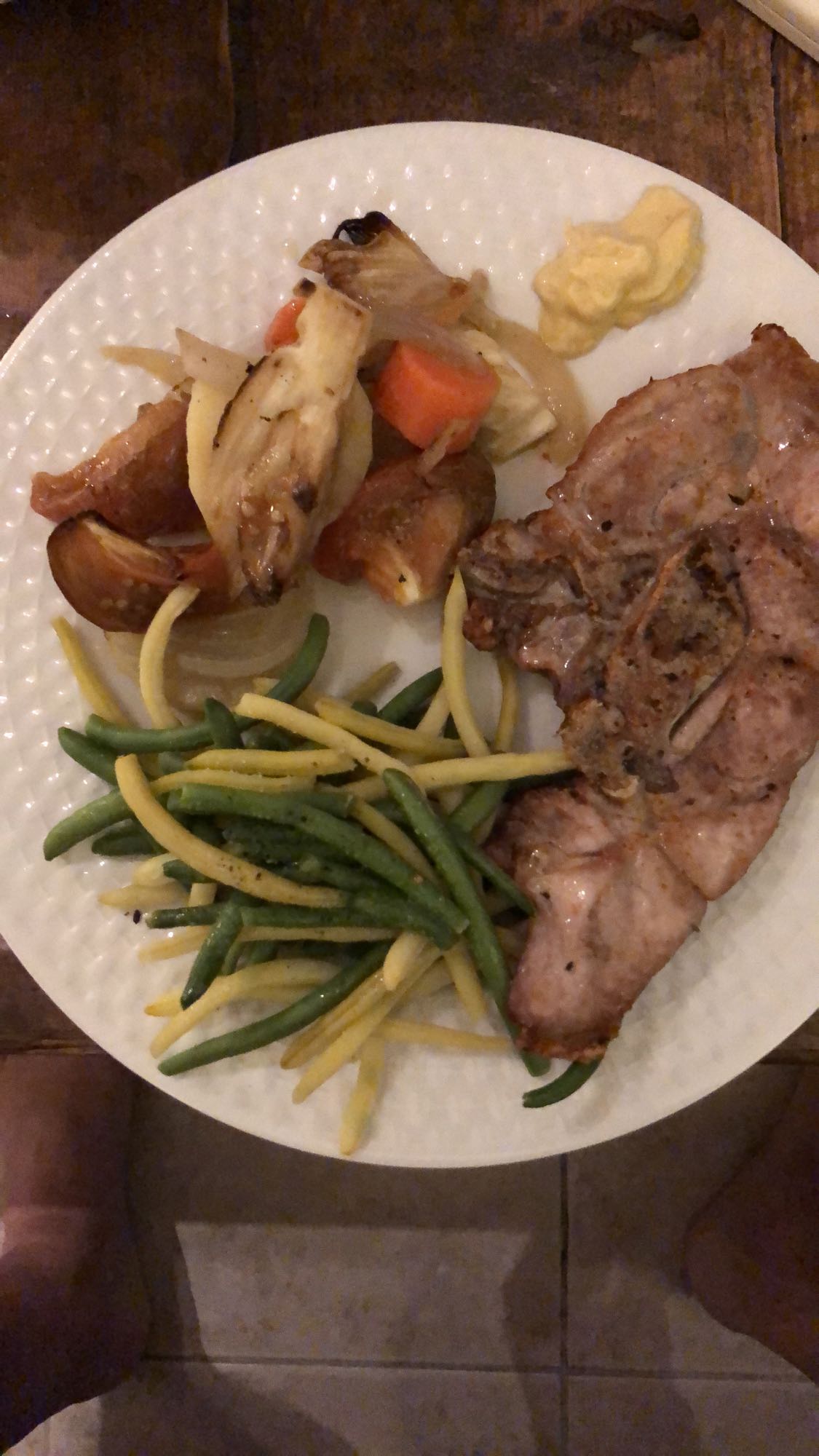 Côte de porc et légumes