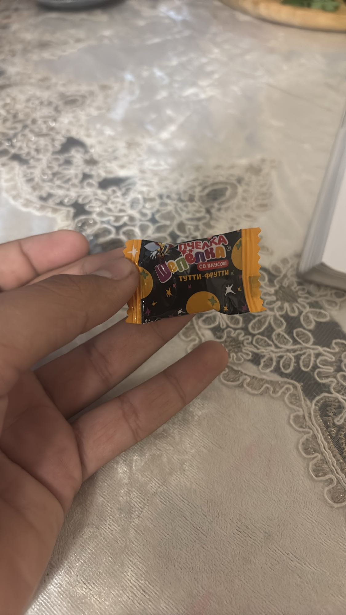 Конфета Тутти-Фрутти