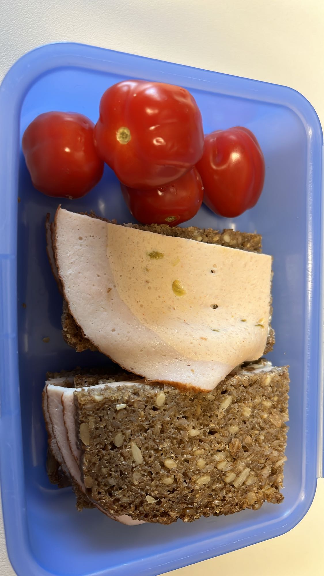 Vollkornbrot mit Putenbrust