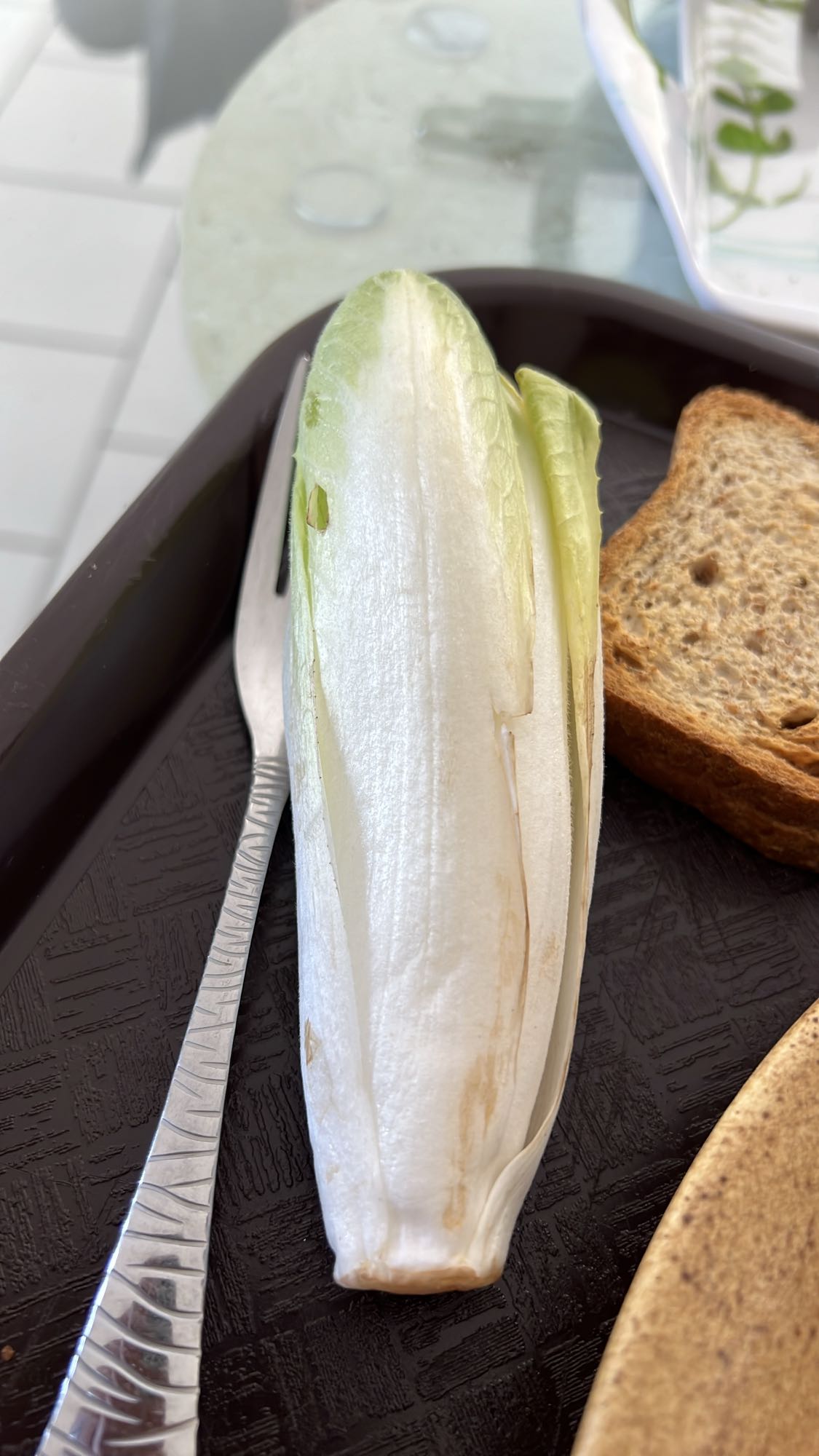 Endive et pain complet