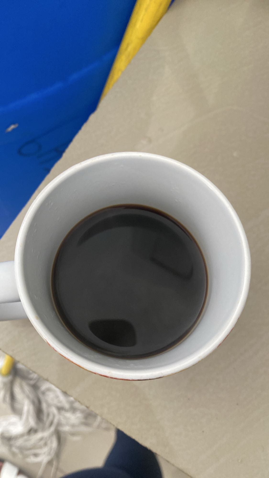 Taza de café negro