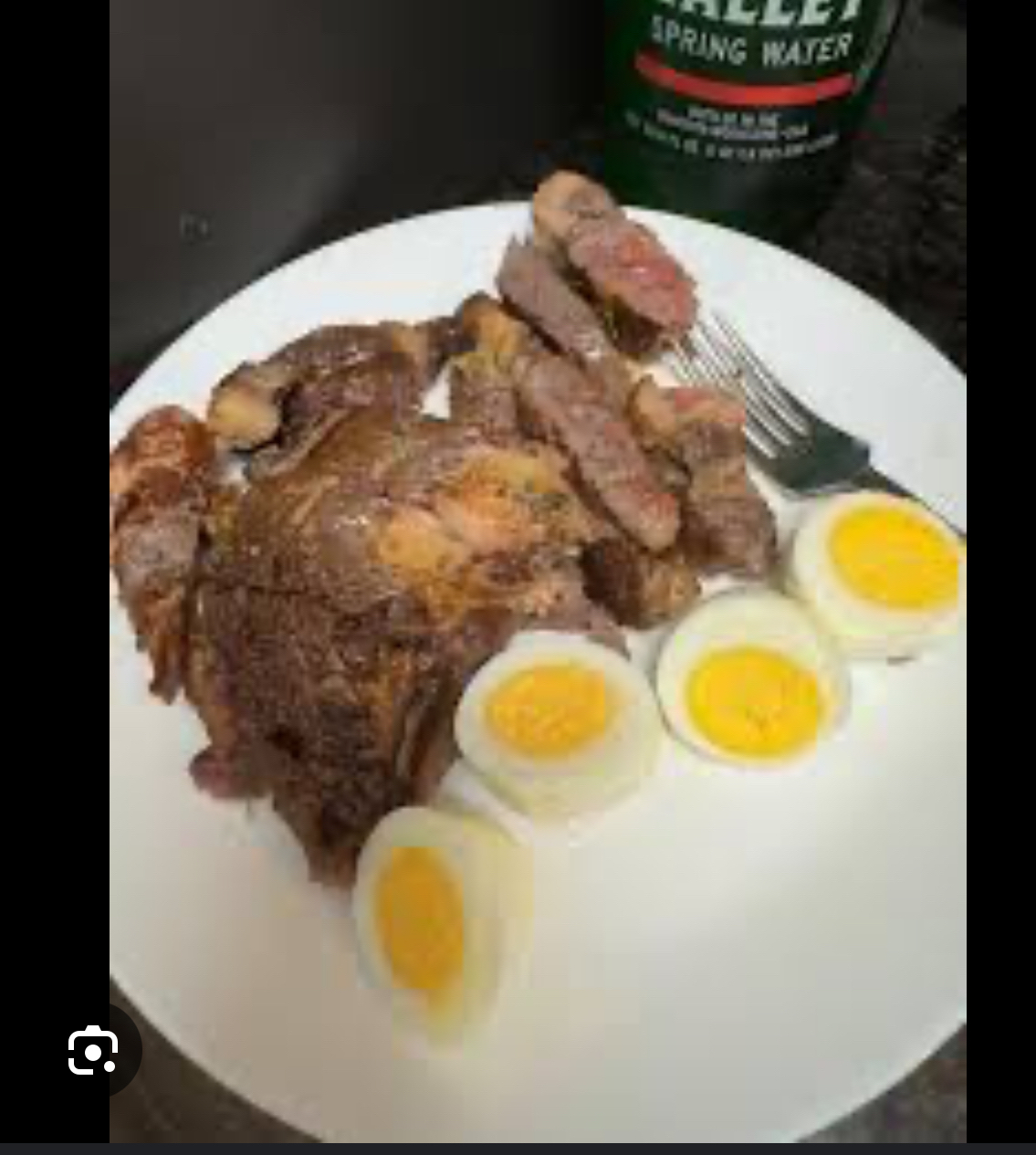 Carne y huevos cocidos
