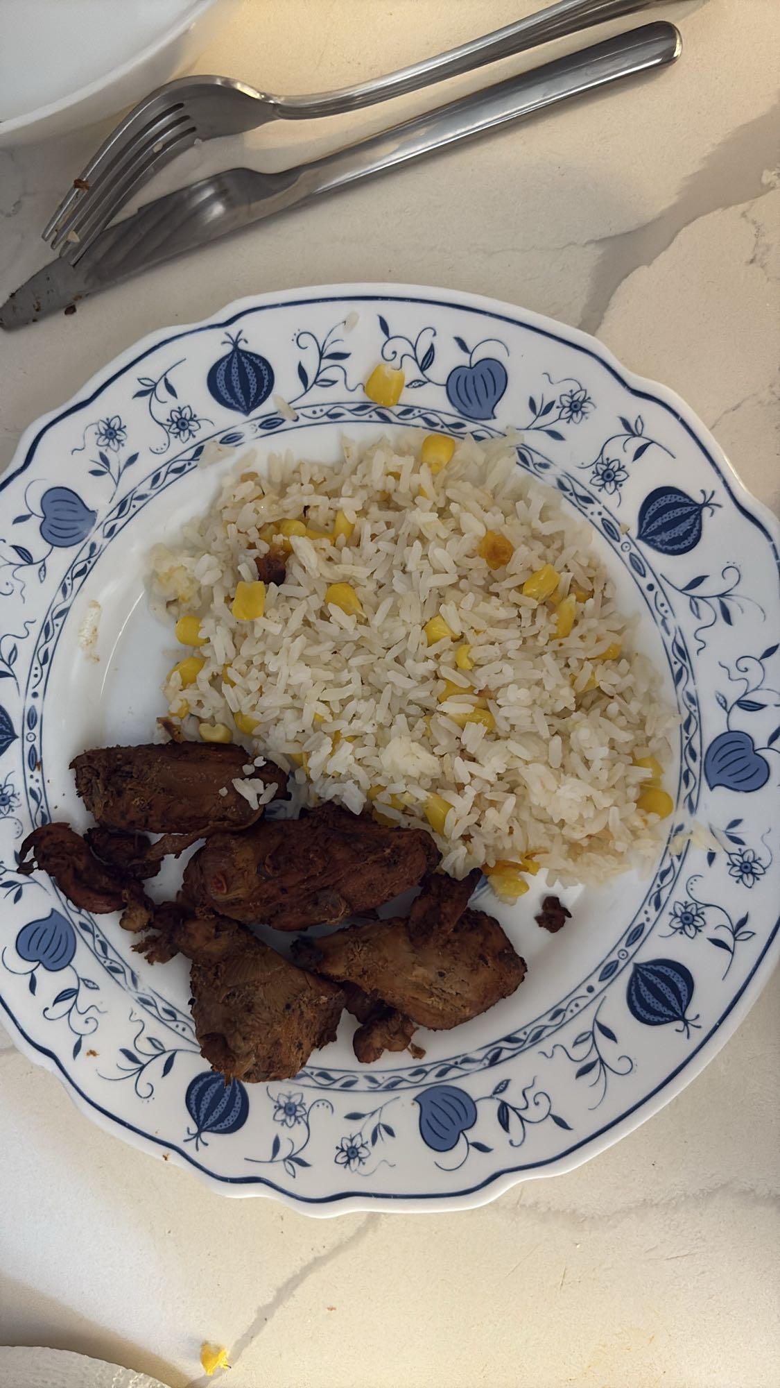 Arroz con maíz y pollo