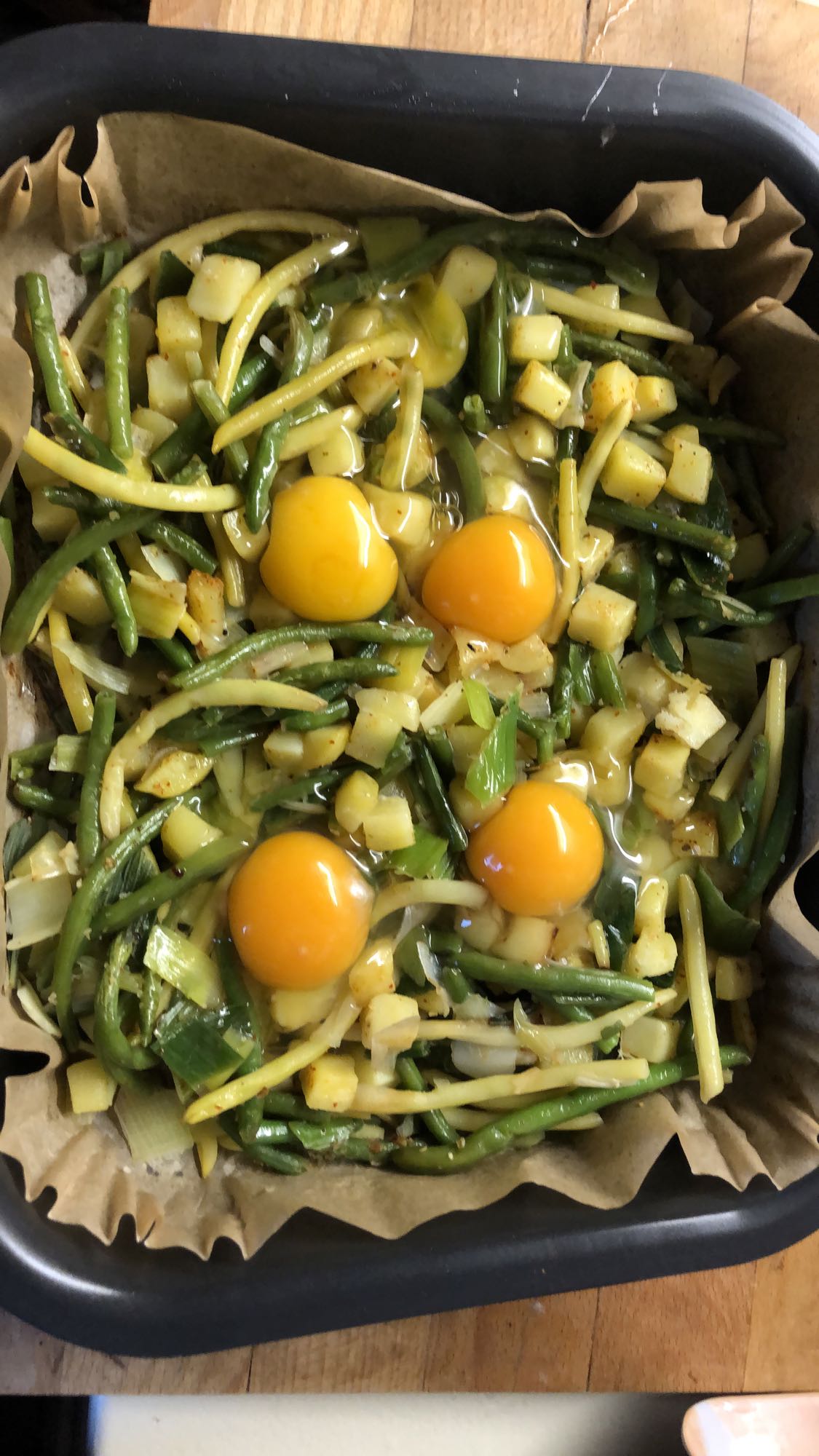 Oeufs et légumes au four