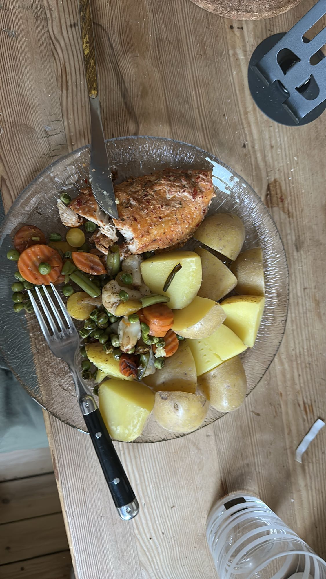 Kyckling med potatis och grönsaker